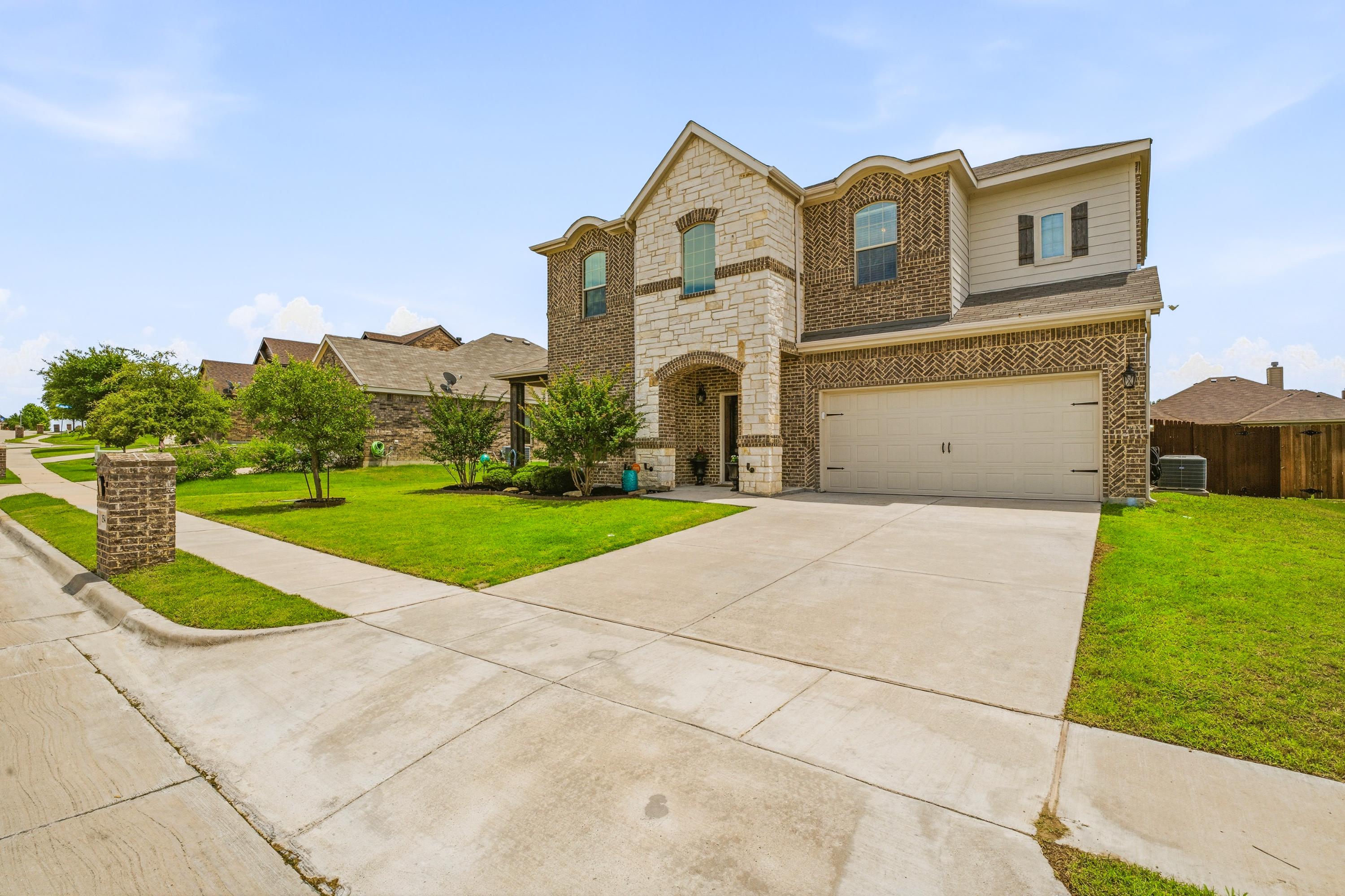 1544 Signature Drive Weatherford TX 76087