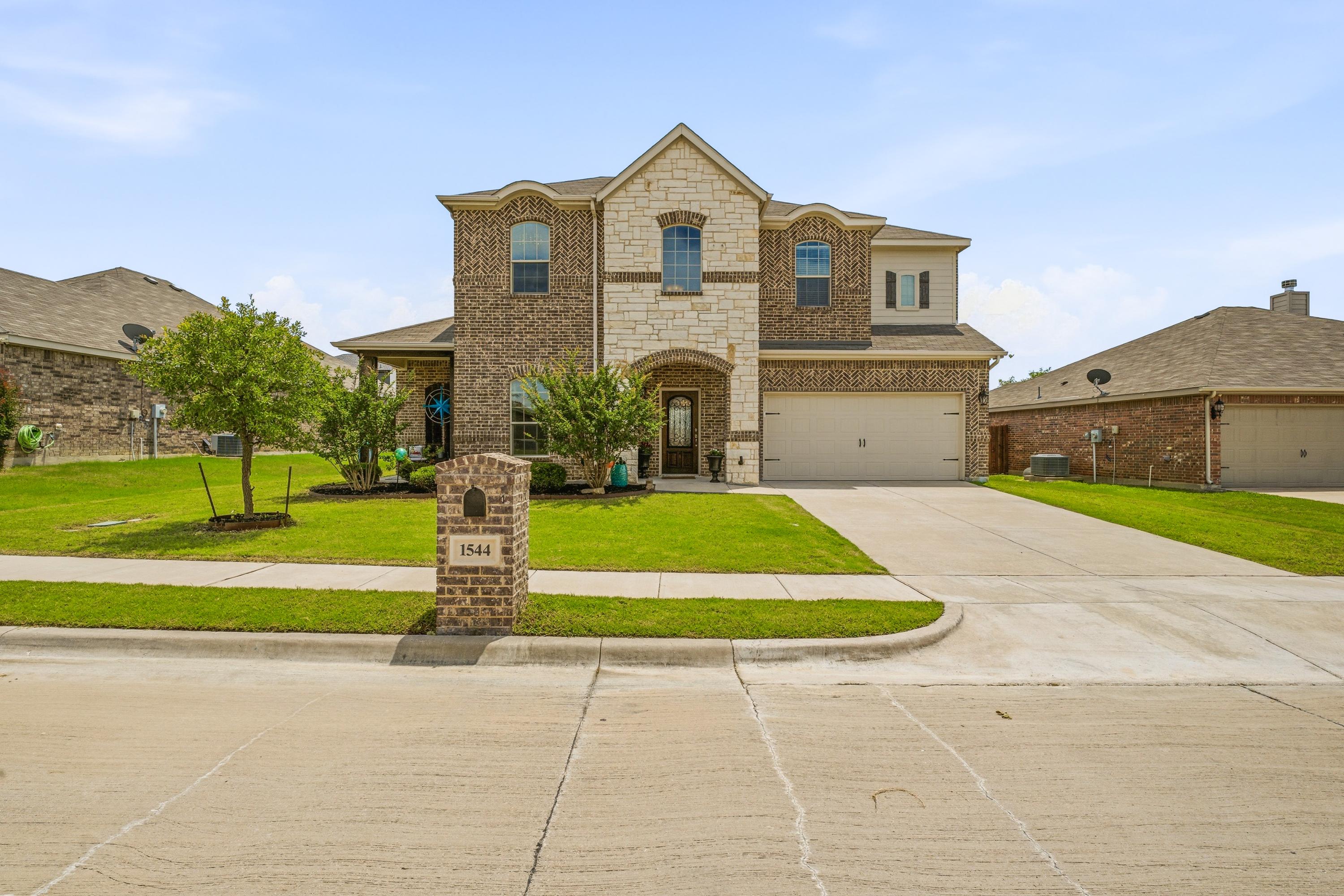 1544 Signature Drive Weatherford TX 76087