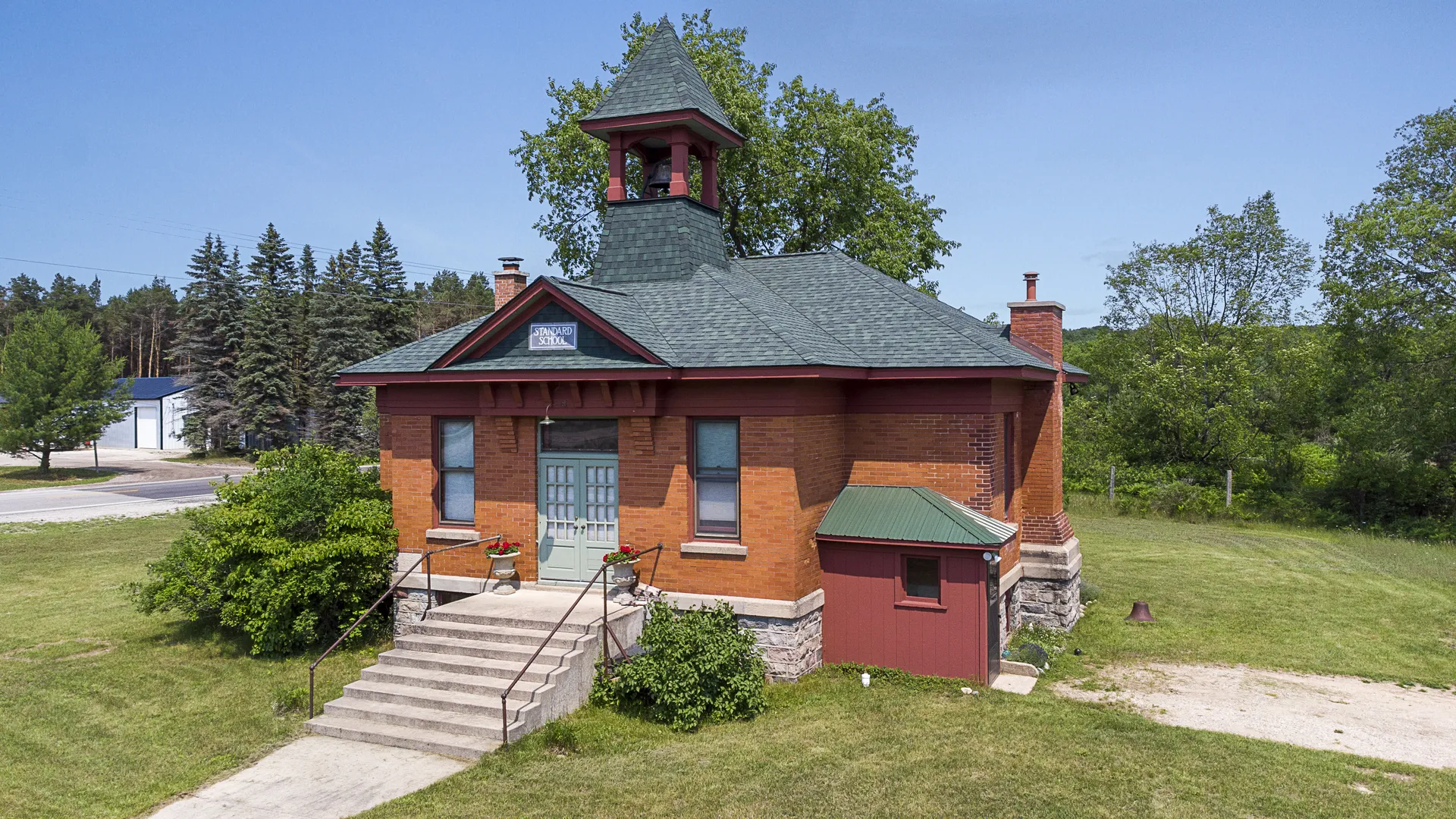 Harbor Springs MI, 3009 S State