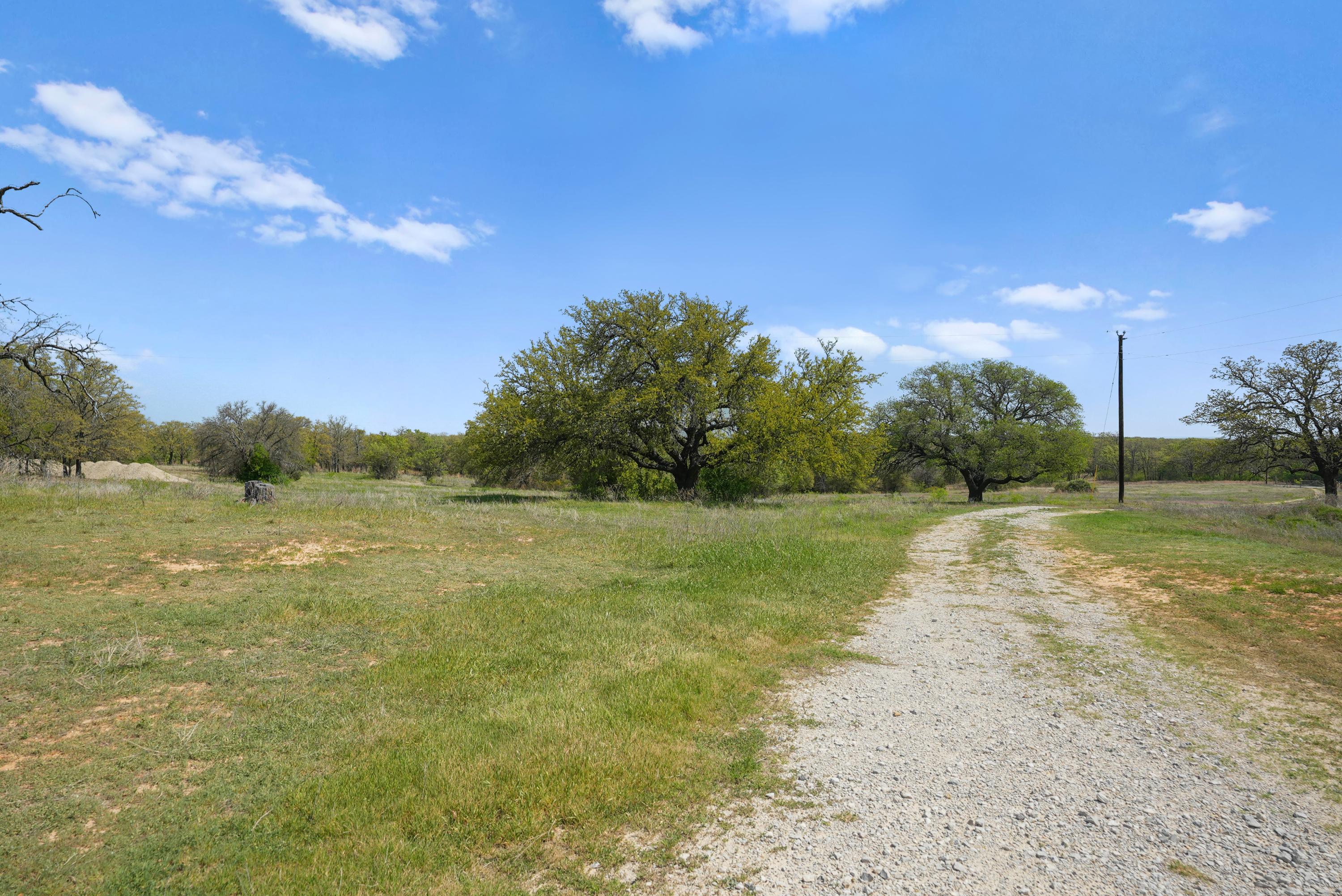 2202 County Road 3657 Springtown TX 76082