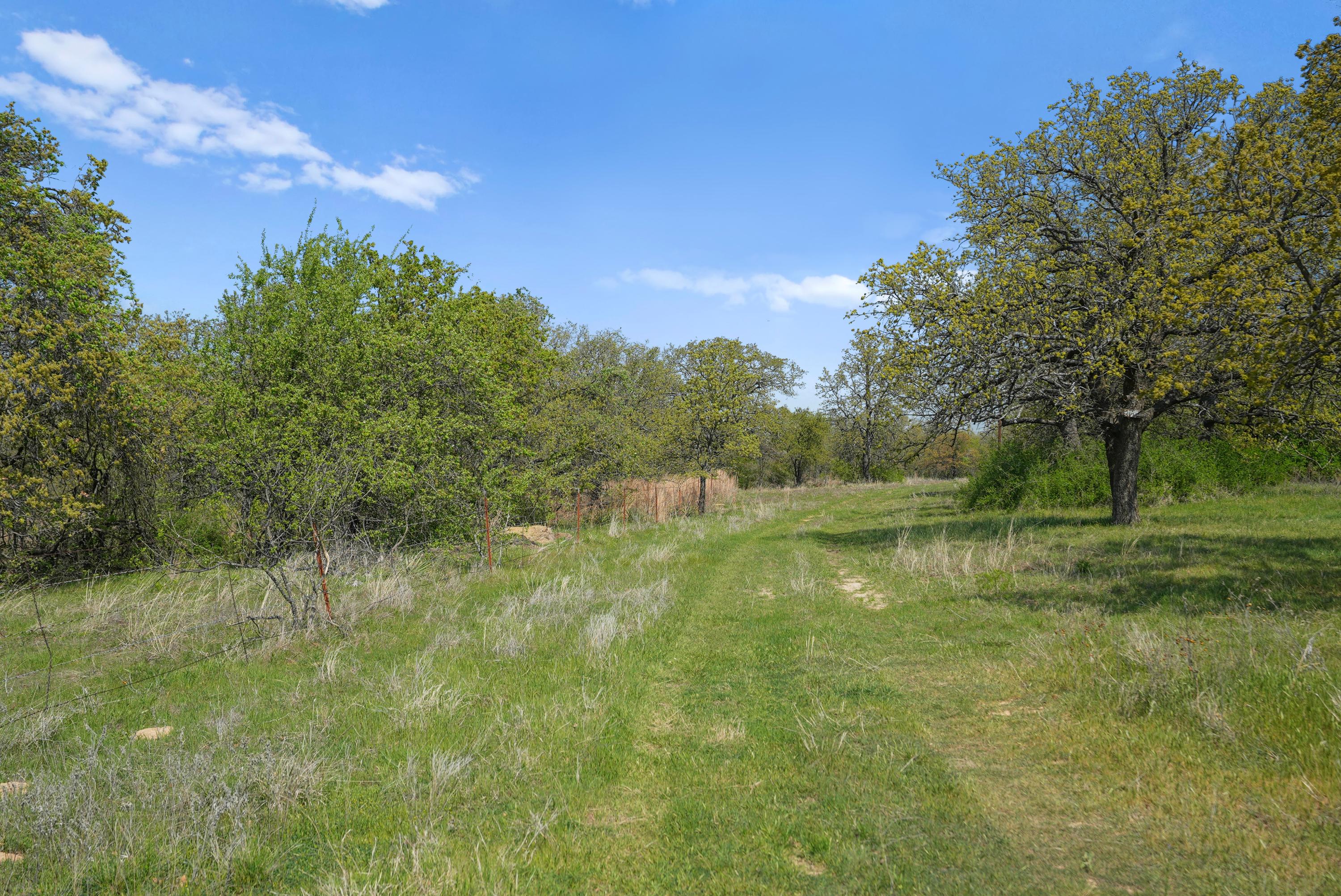 2202 County Road 3657 Springtown TX 76082