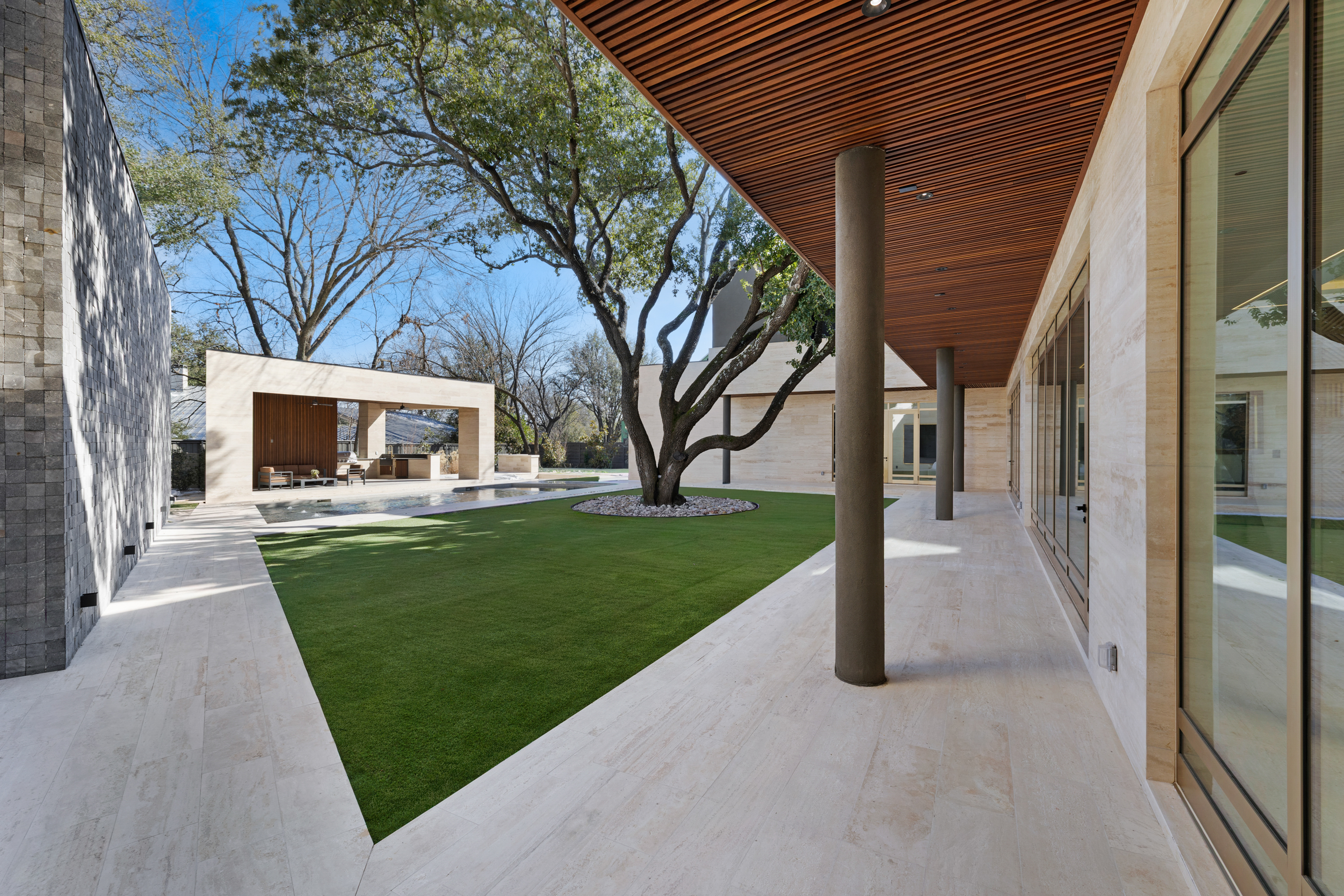 10920 Strait Lane Dallas TX 75229