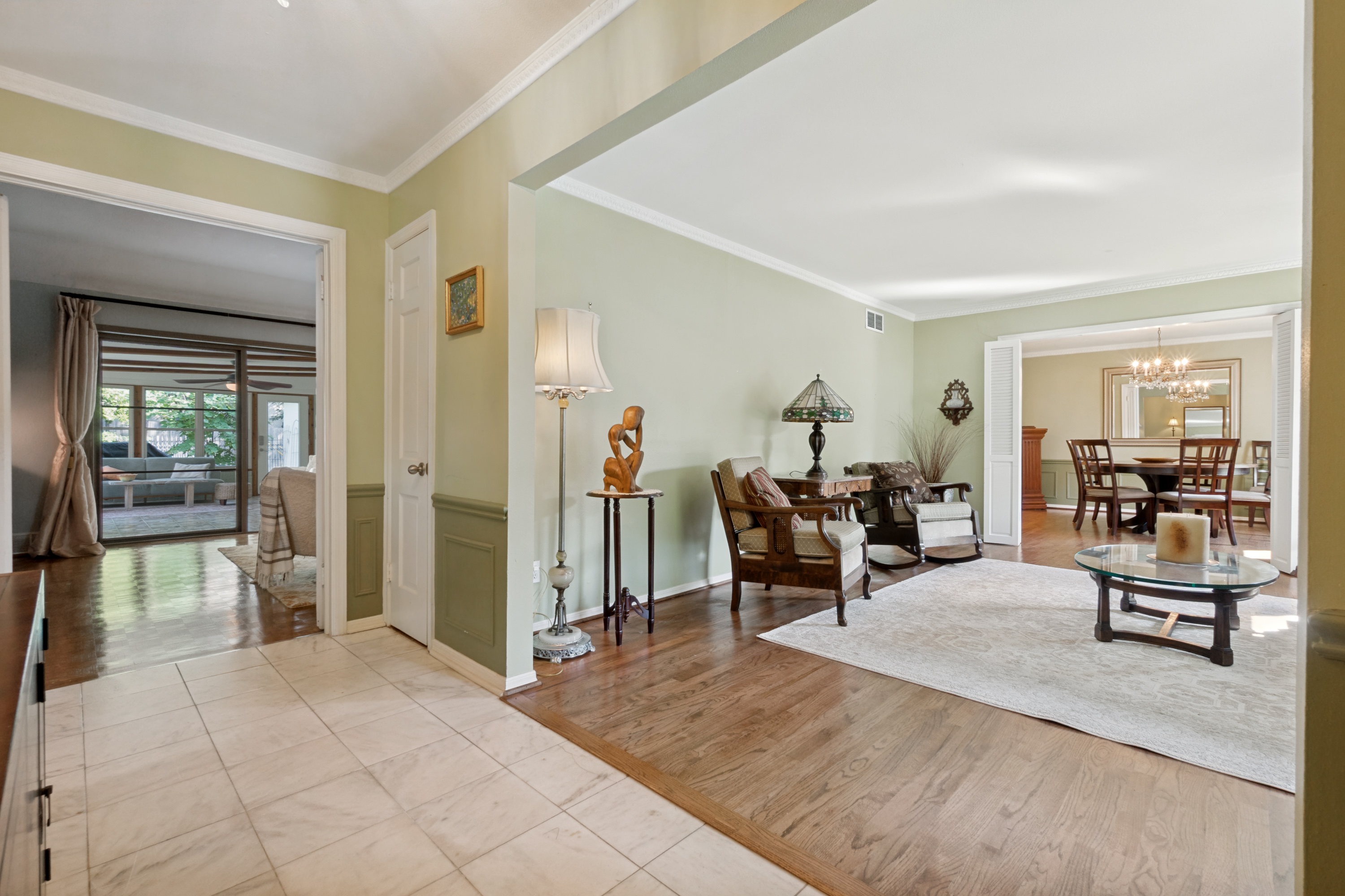 8810 Grenore Drive Dallas TX 75218