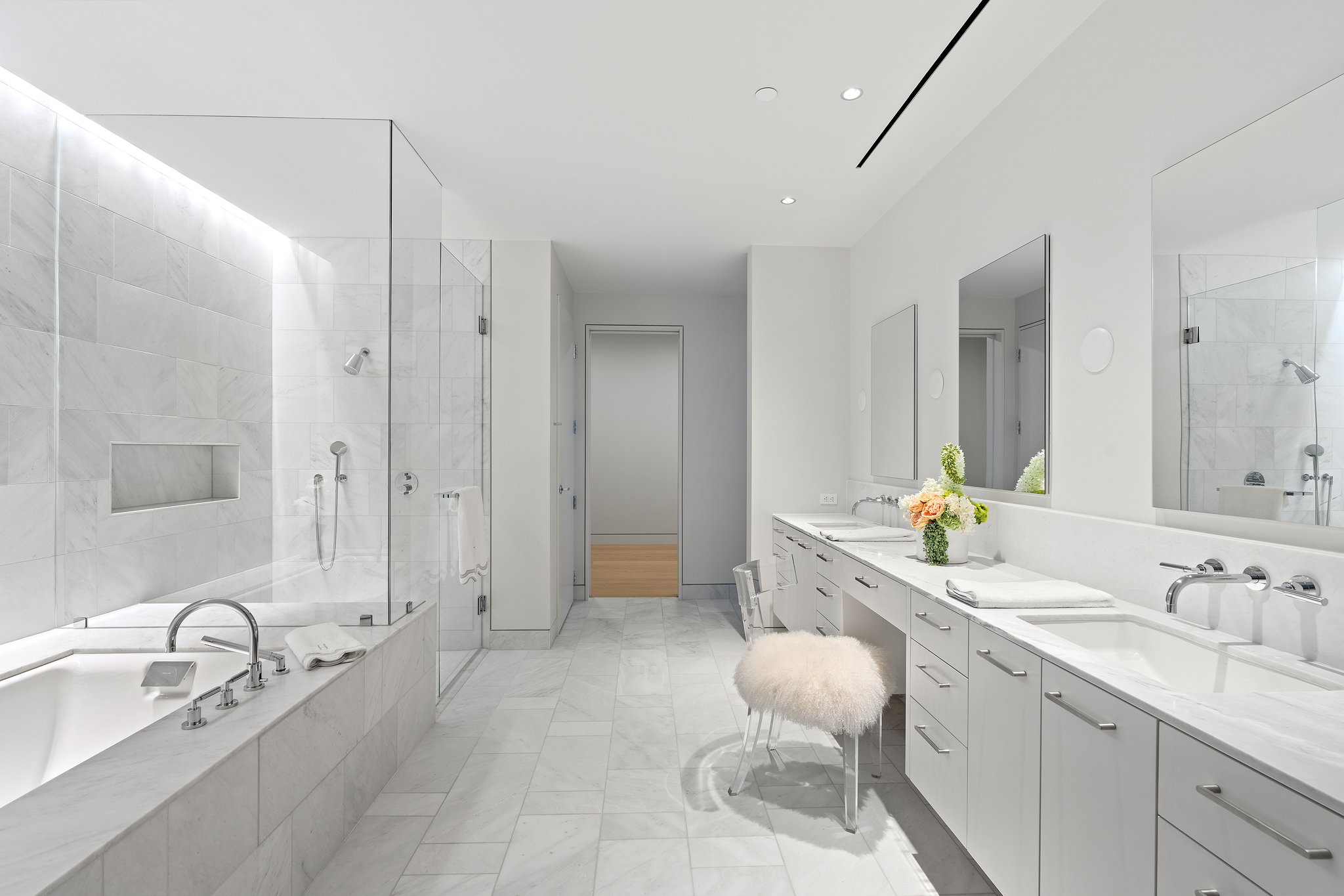 1747 Leonard Street Dallas TX 75201