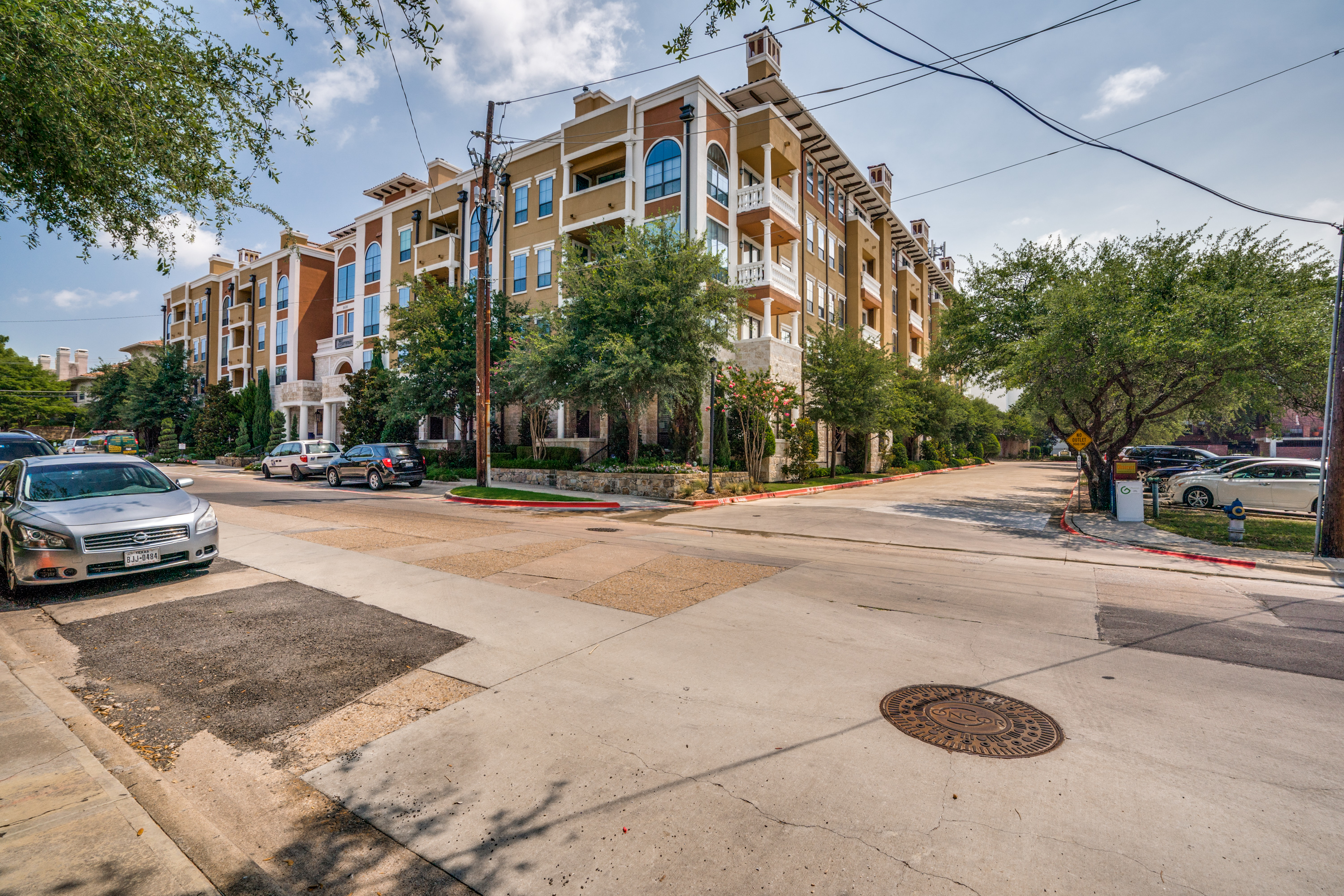 8616 Turtle Creek Boulevard Dallas TX 75225