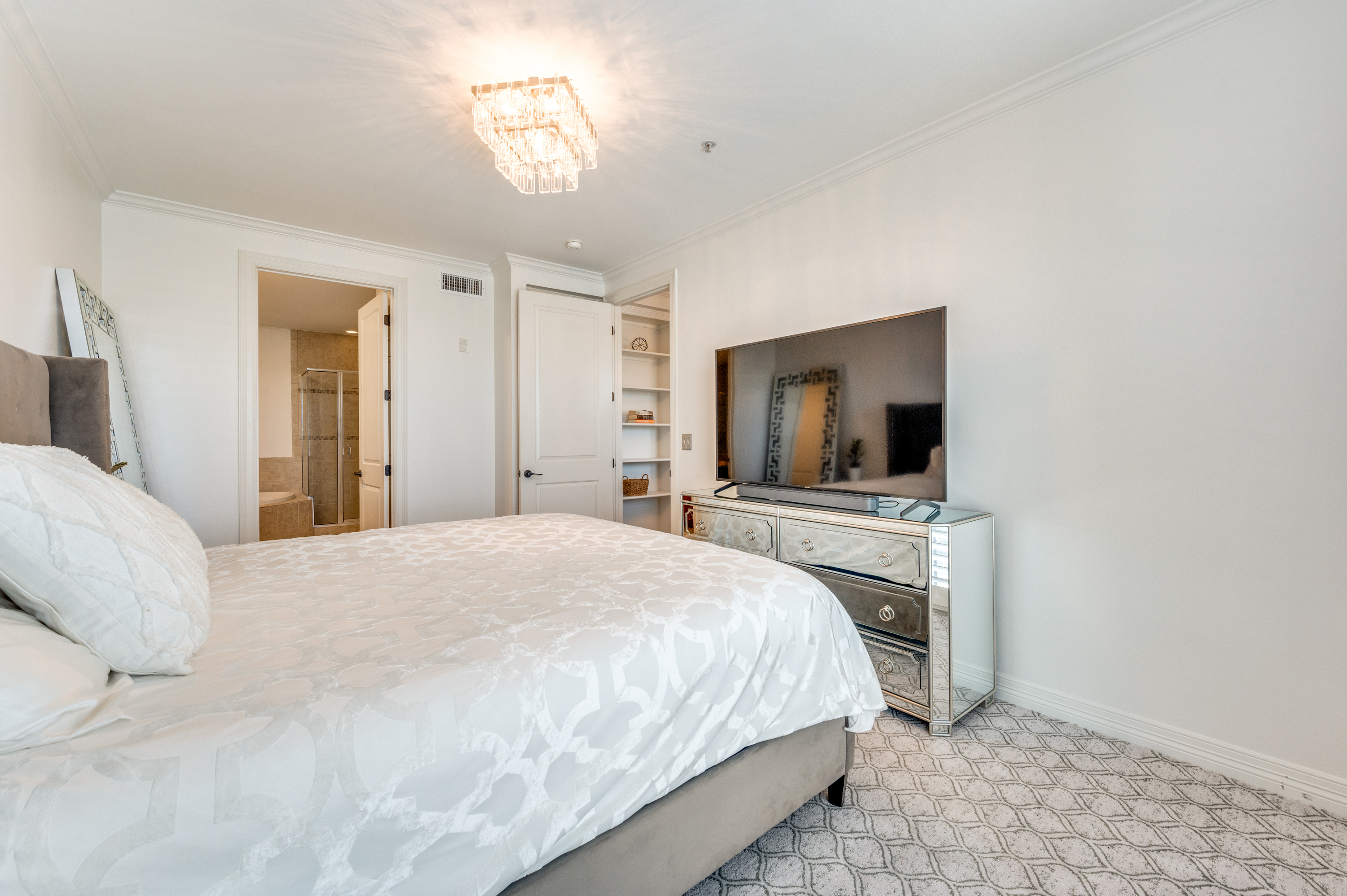 8616 Turtle Creek Boulevard Dallas TX 75225