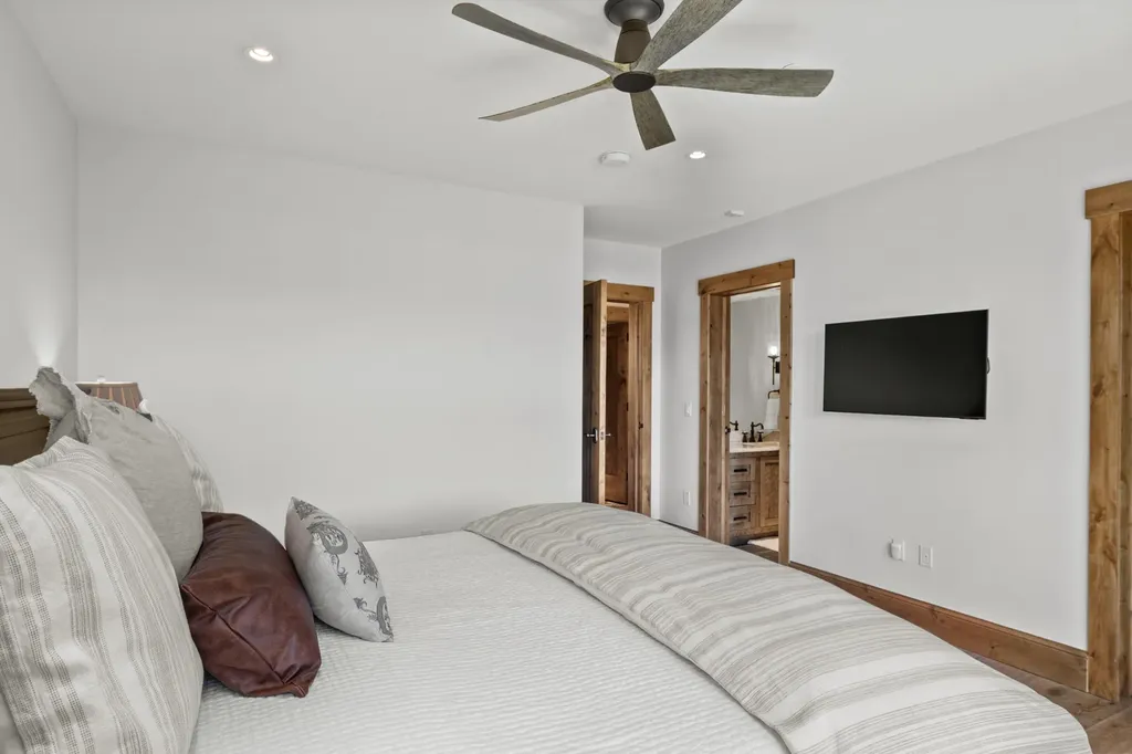 14 Hunter Hill Road Crested Butte CO 81225