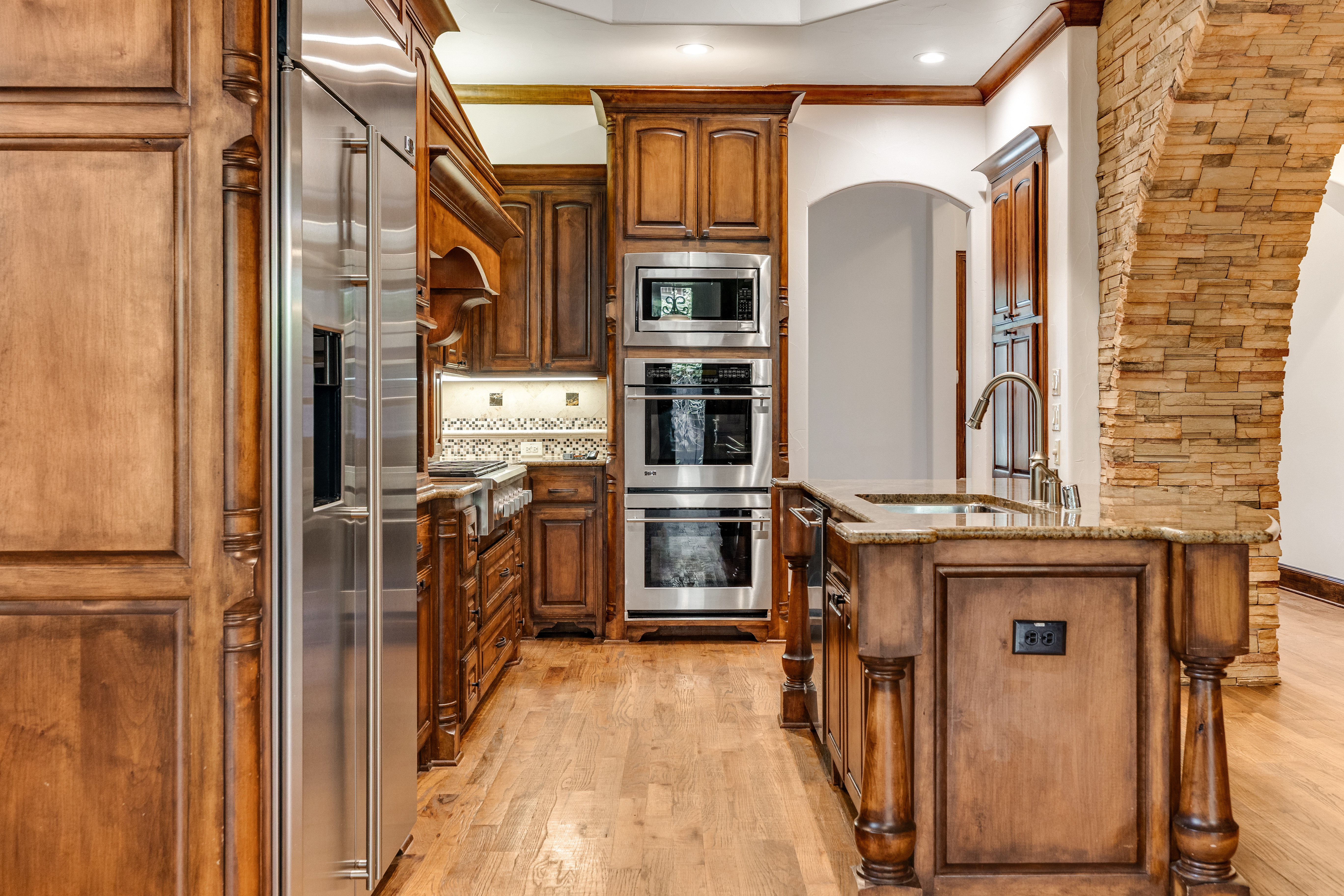 18231 Brighton Green Dallas TX 75252