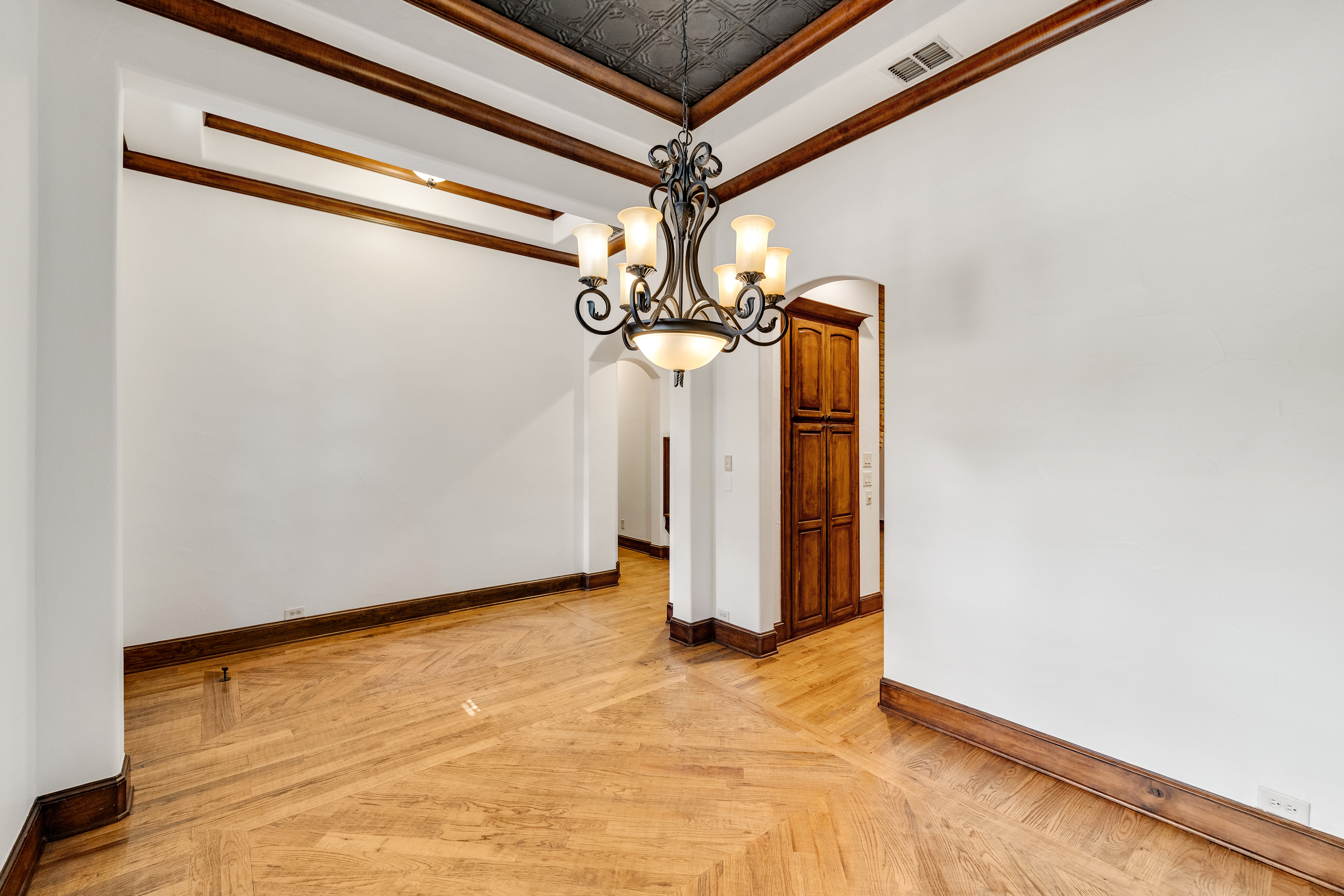 18231 Brighton Green Dallas TX 75252