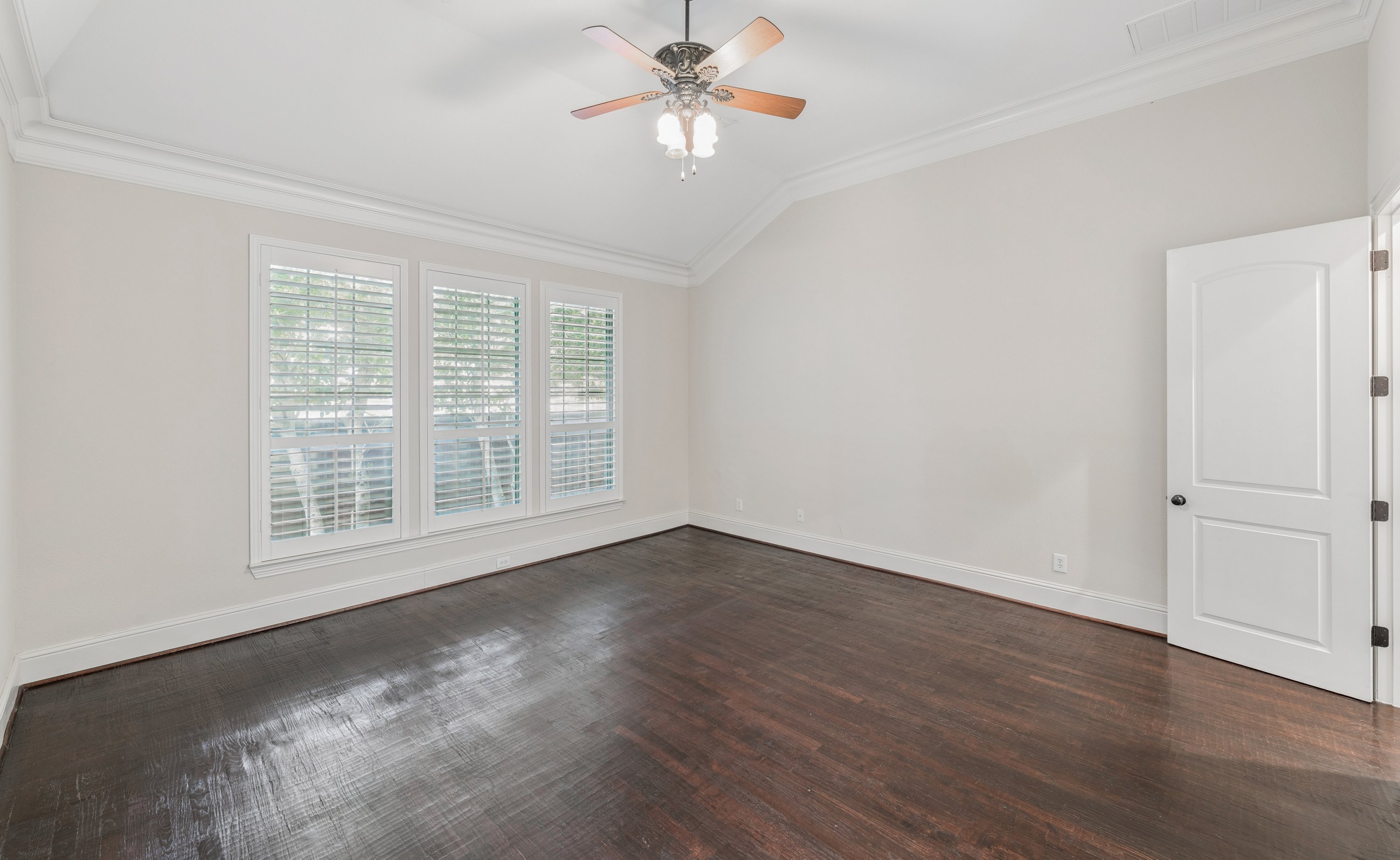 9131 Cochran Bluff Lane Dallas TX 75220