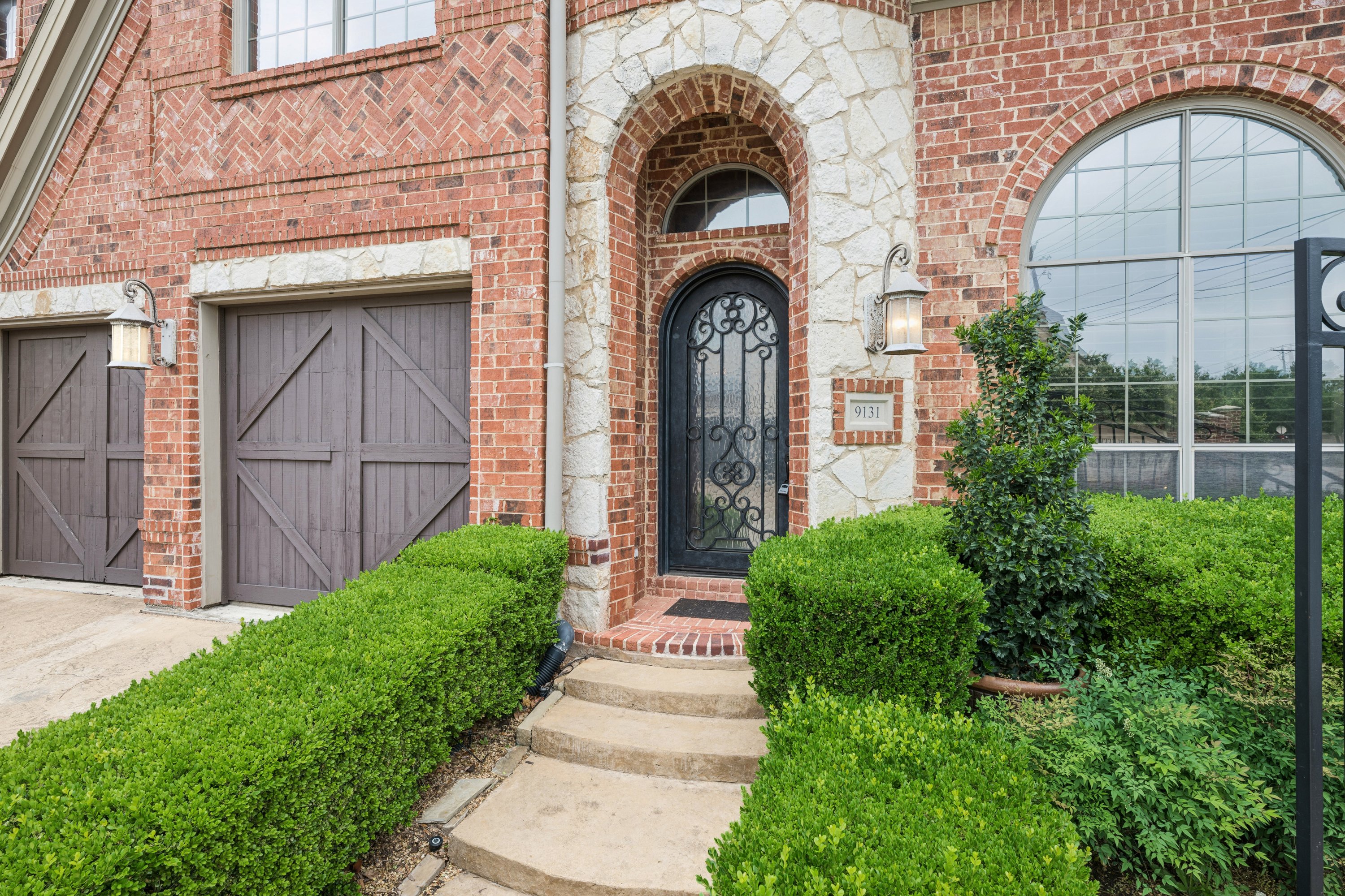 9131 Cochran Bluff Lane Dallas TX 75220