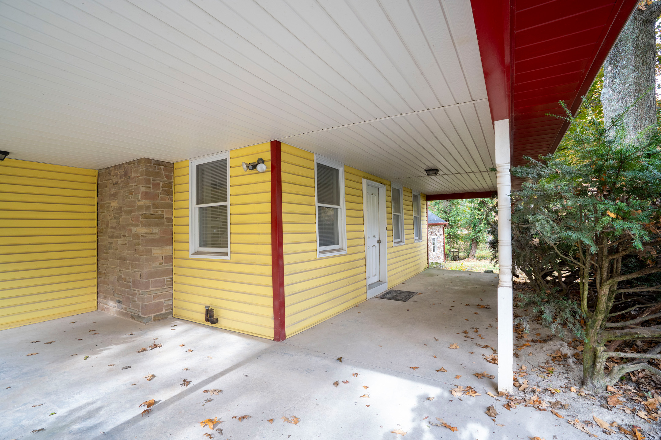 9980 Douglas Road Red Lion PA 17356