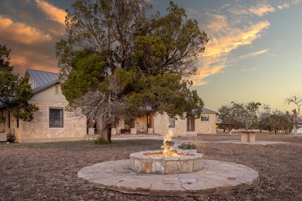 144 State Highway 144 - Lone Spring Ranch Meridian TX 76665