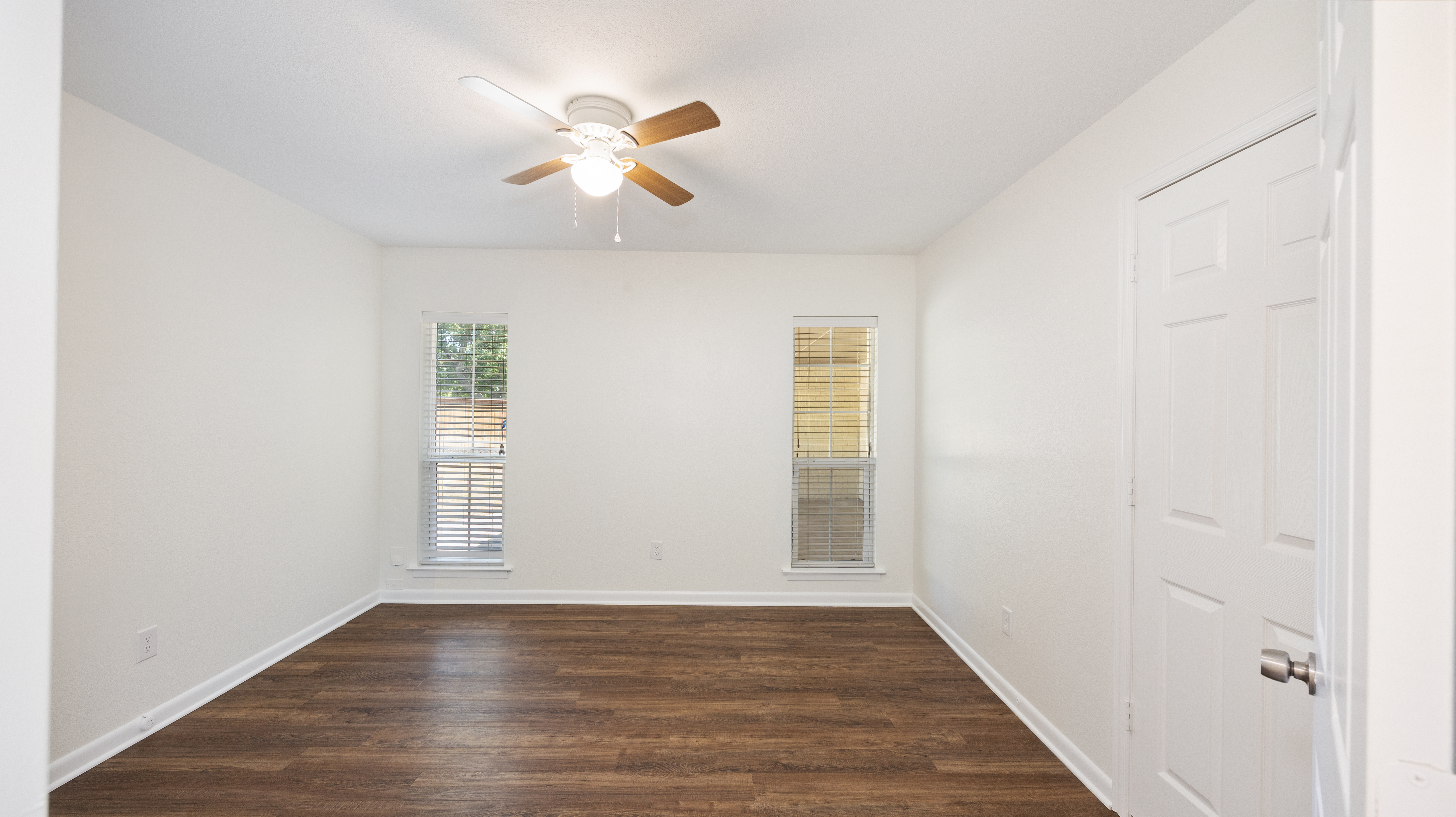 1924 Dakar Road E Fort Worth TX 76116