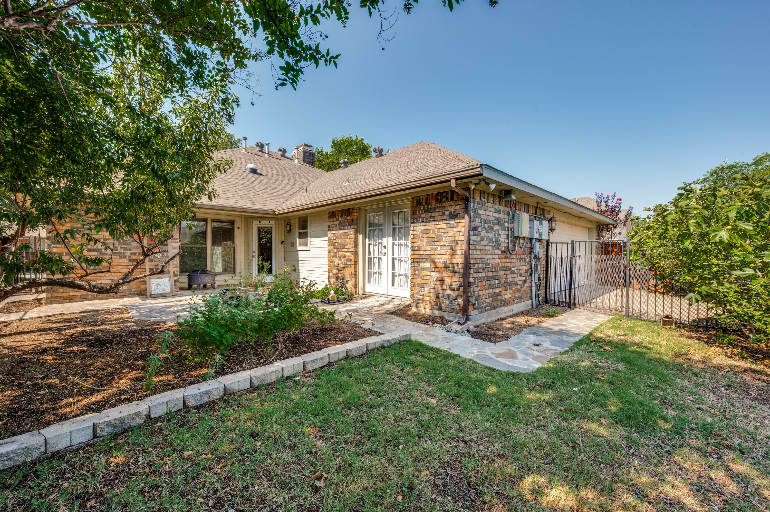 755 Red River Trail Irving TX 75063
