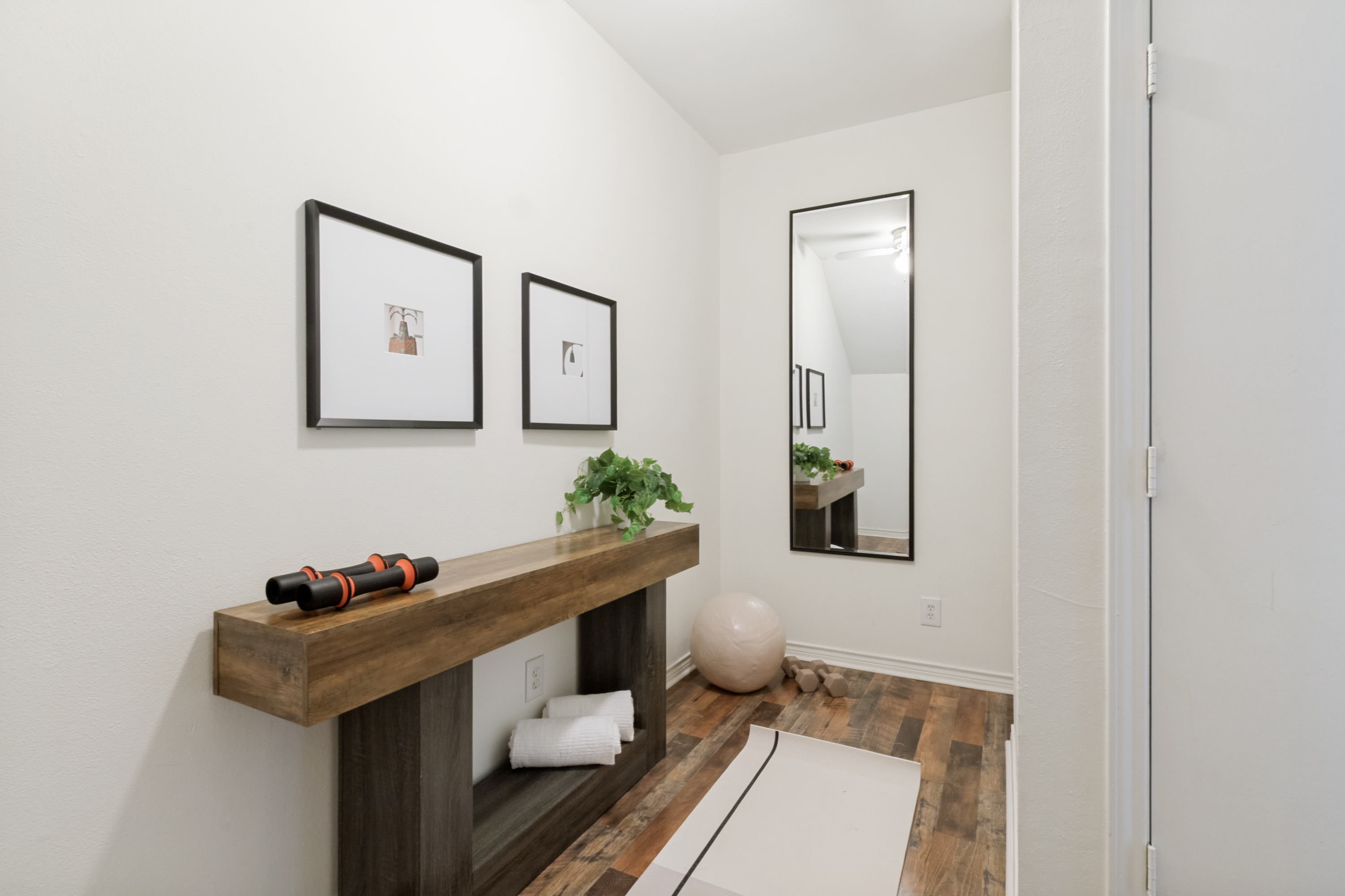 4034 Rawlins Street Dallas TX 75219
