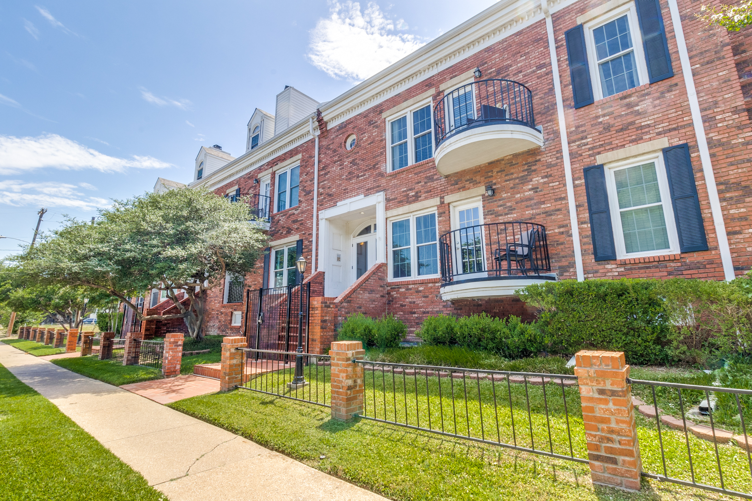 4034 Rawlins Street Dallas TX 75219