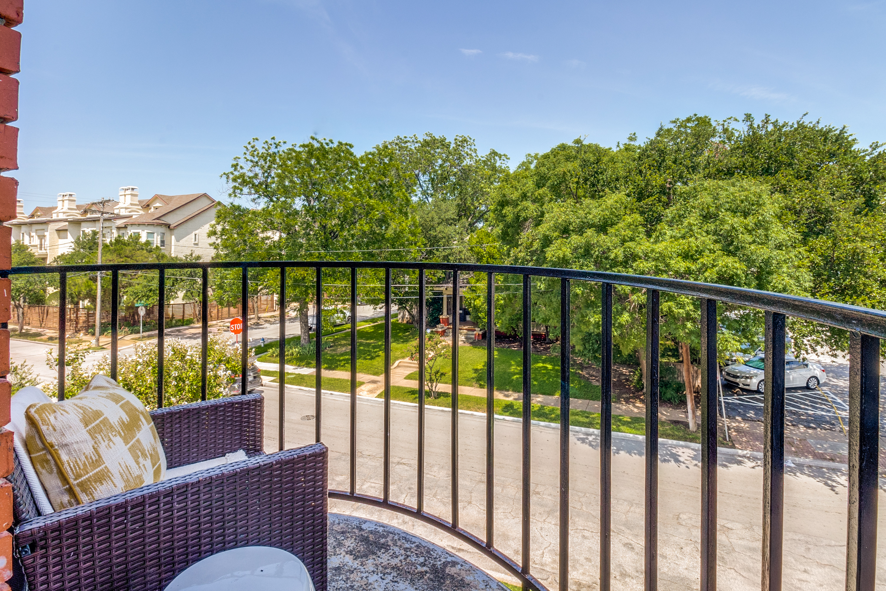 4034 Rawlins Street Dallas TX 75219