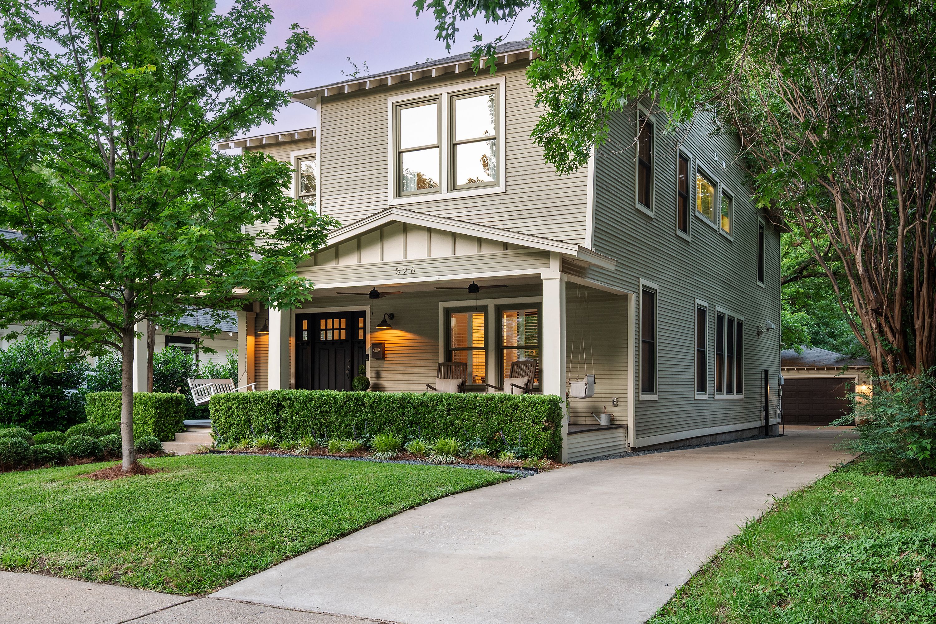 326 S Edgefield Avenue Dallas TX 75208