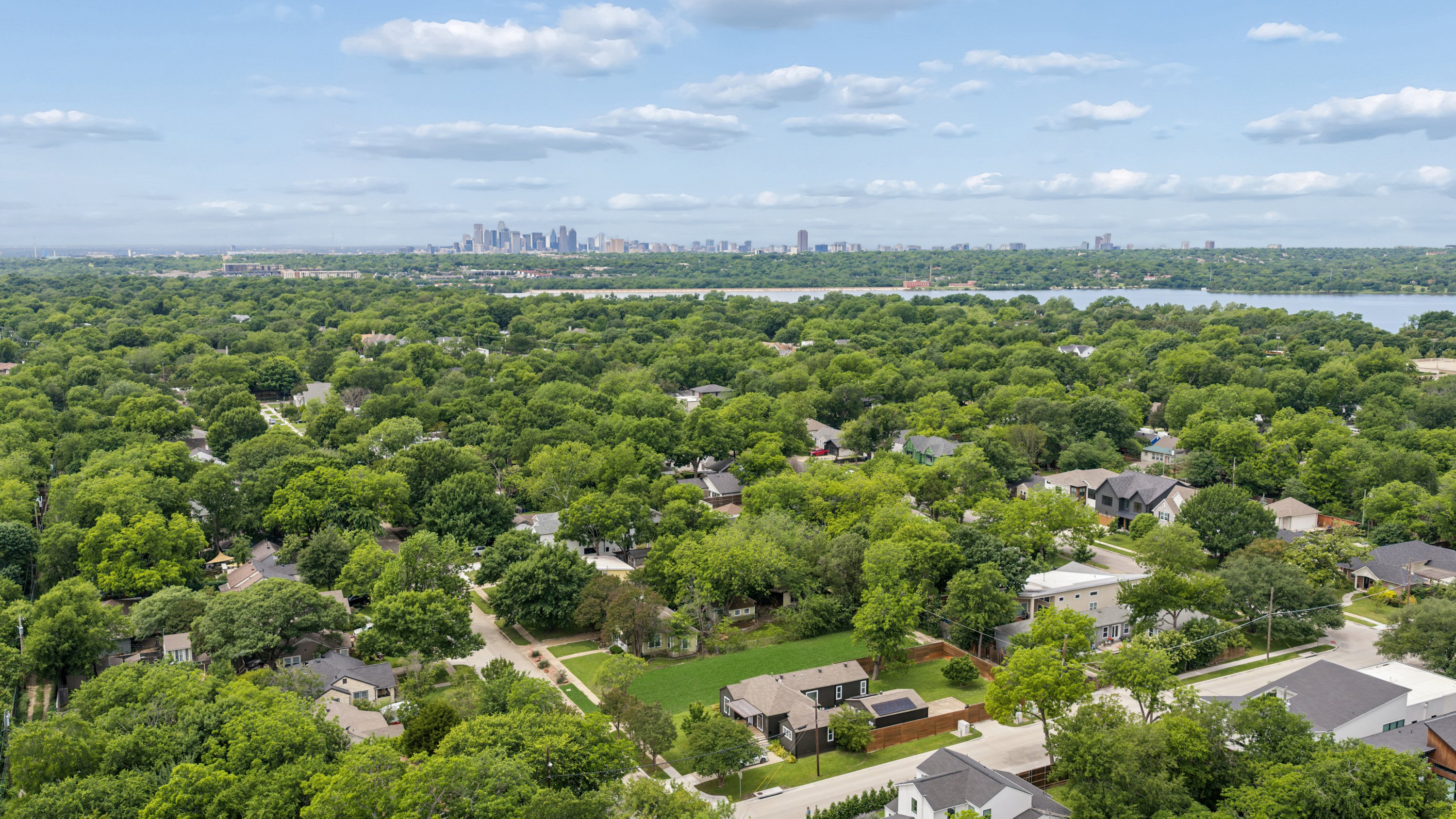 8819 Redondo Drive Dallas TX 75218