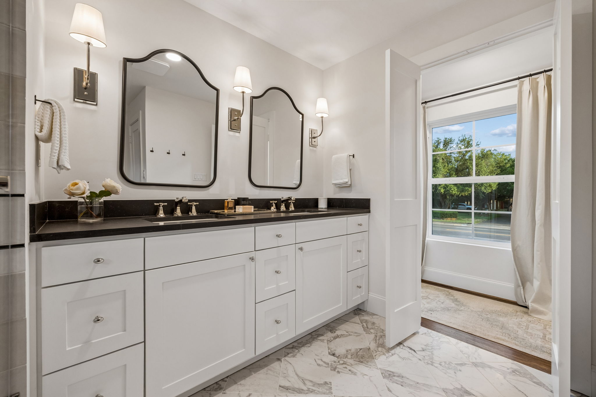 6839 Gaston Avenue Dallas TX 75214