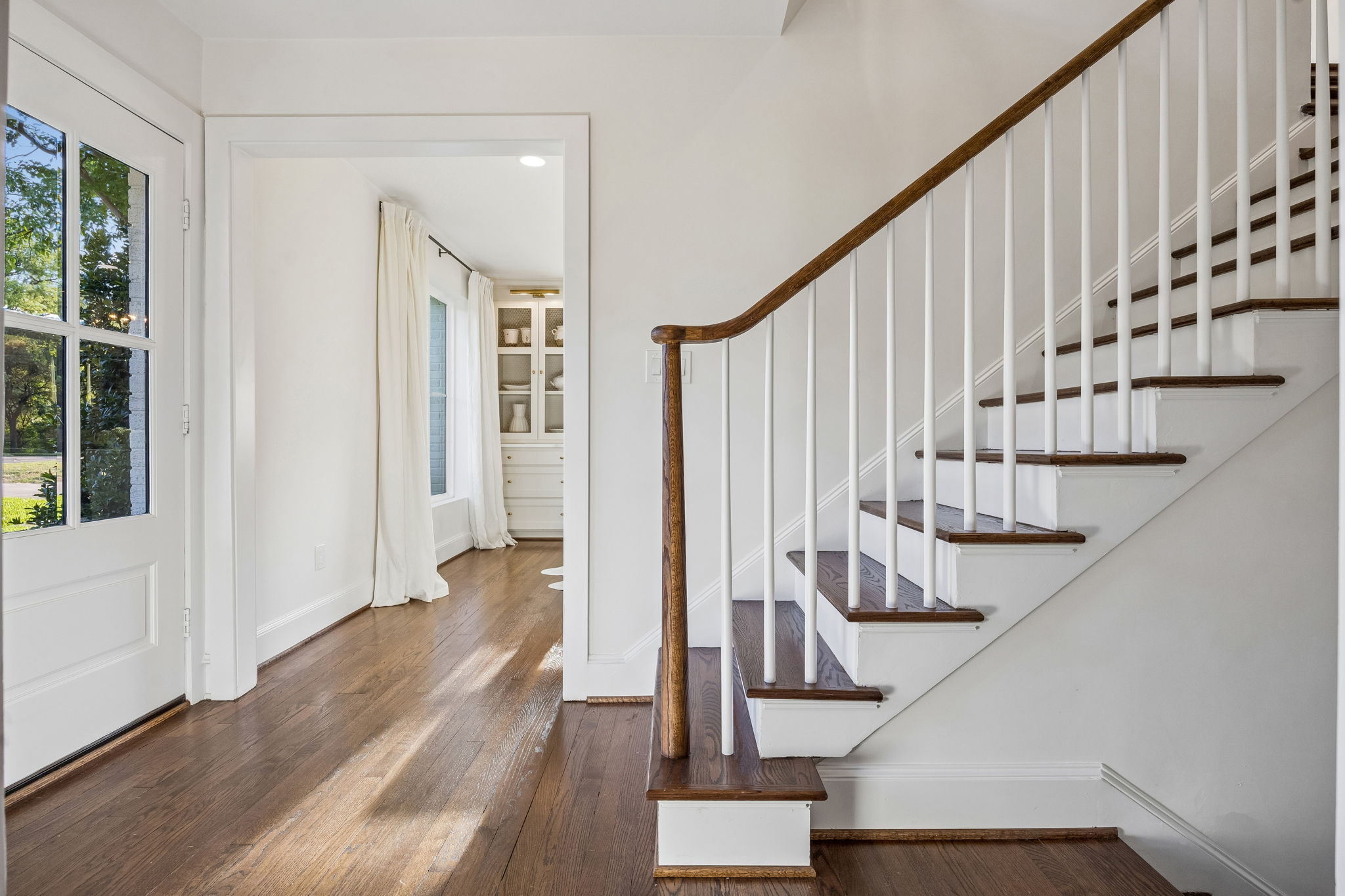 6839 Gaston Avenue Dallas TX 75214