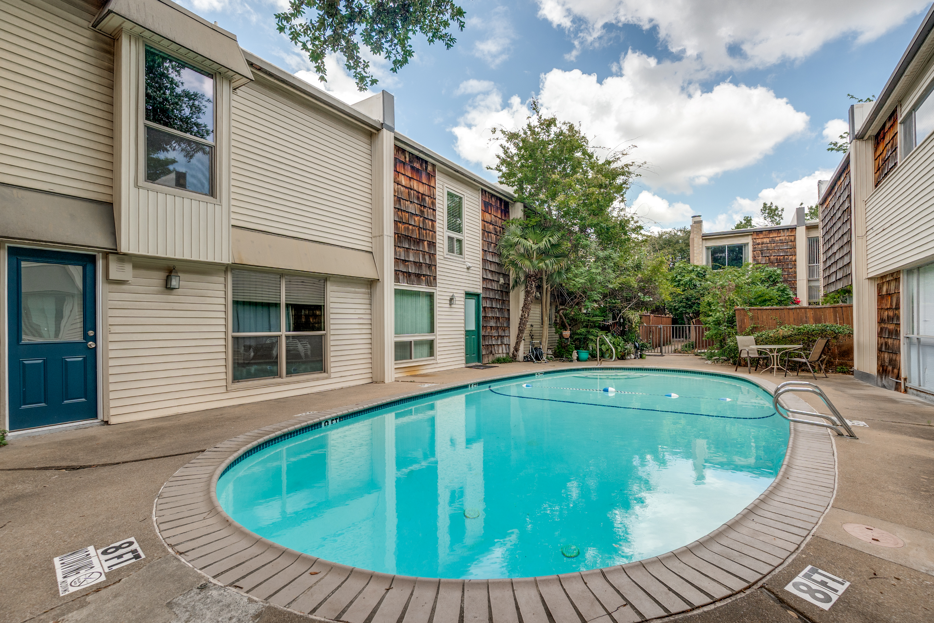 2702 Douglas Avenue Dallas TX 75219