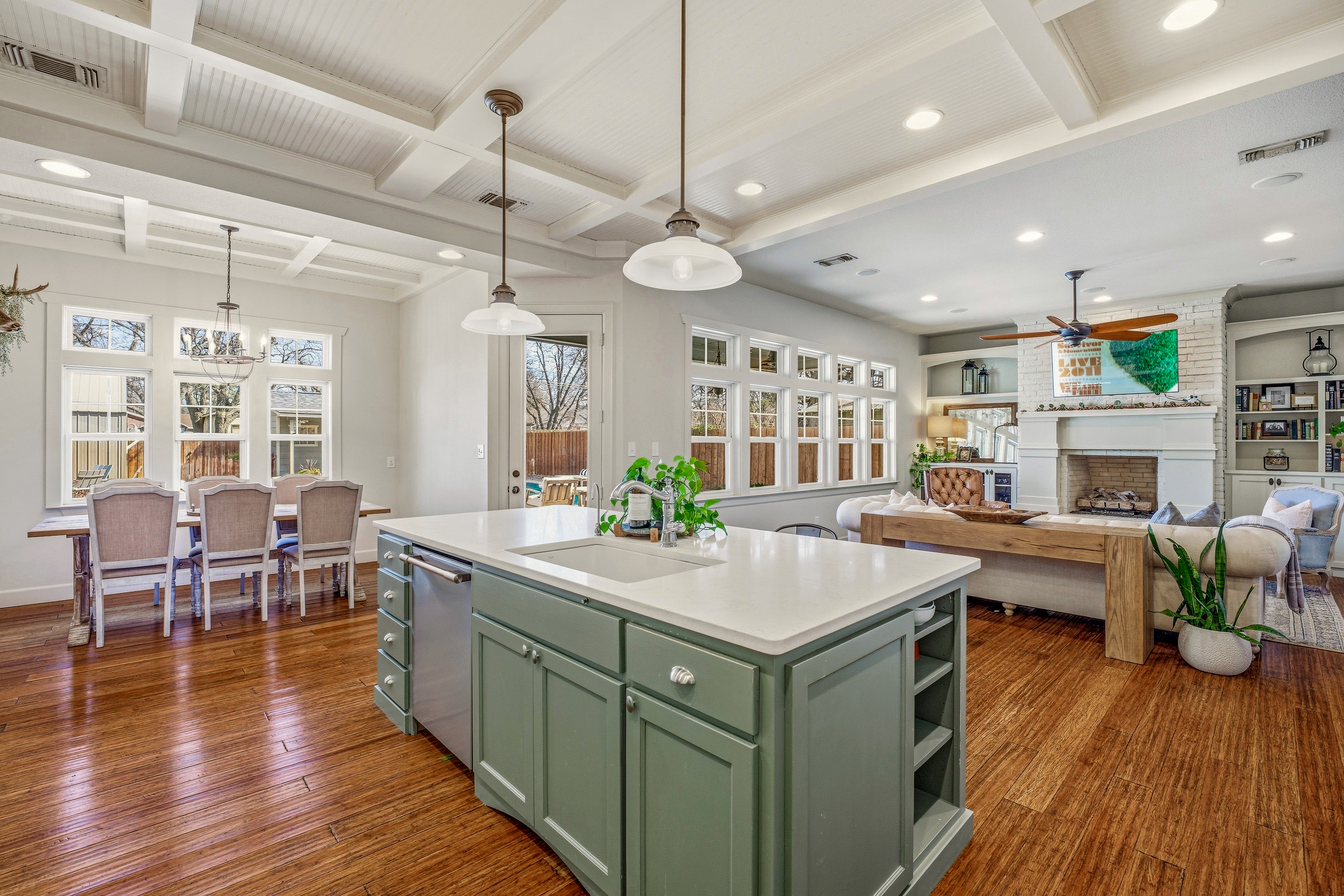 907 Cherry Street Graham TX 76450