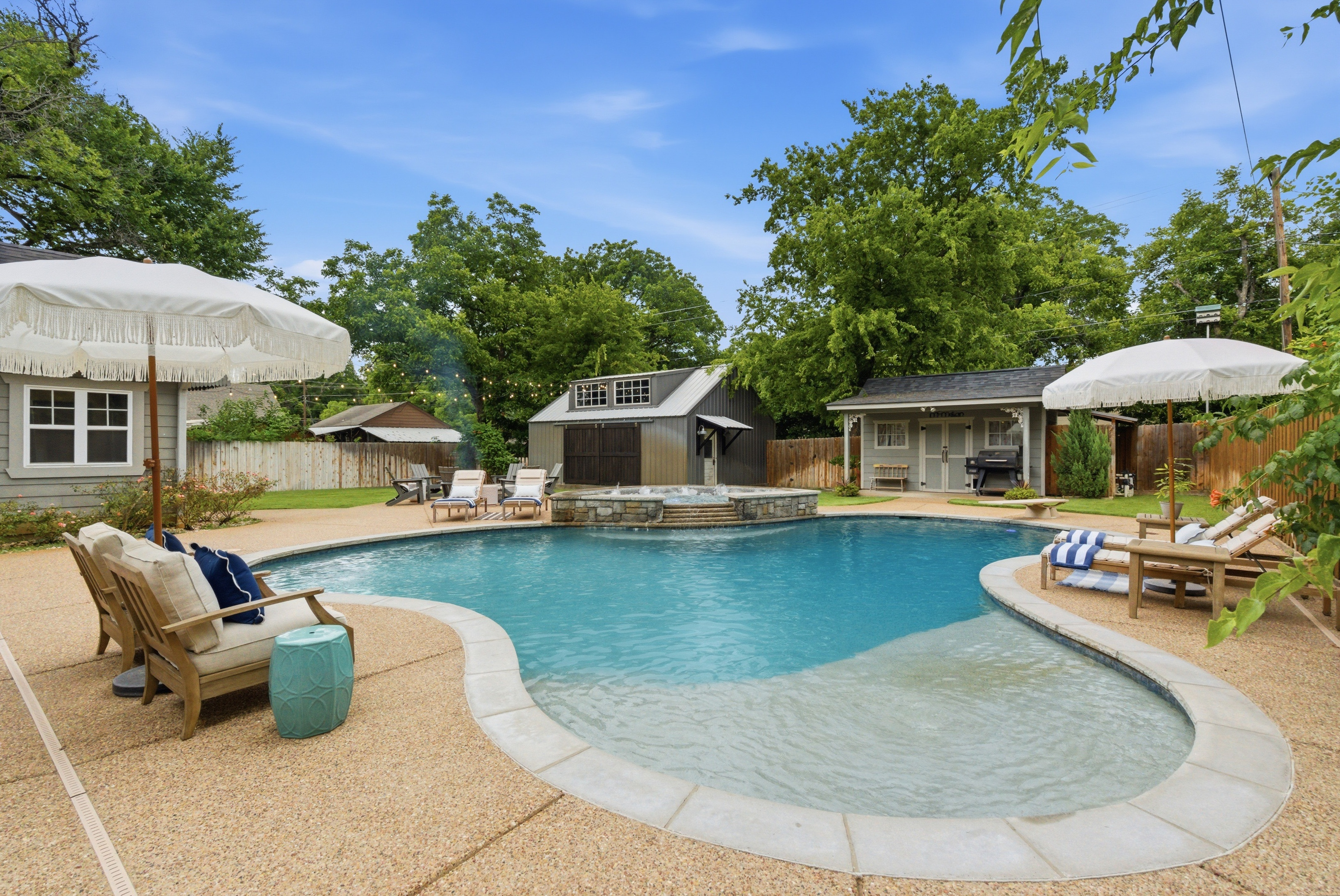 907 Cherry Street Graham TX 76450