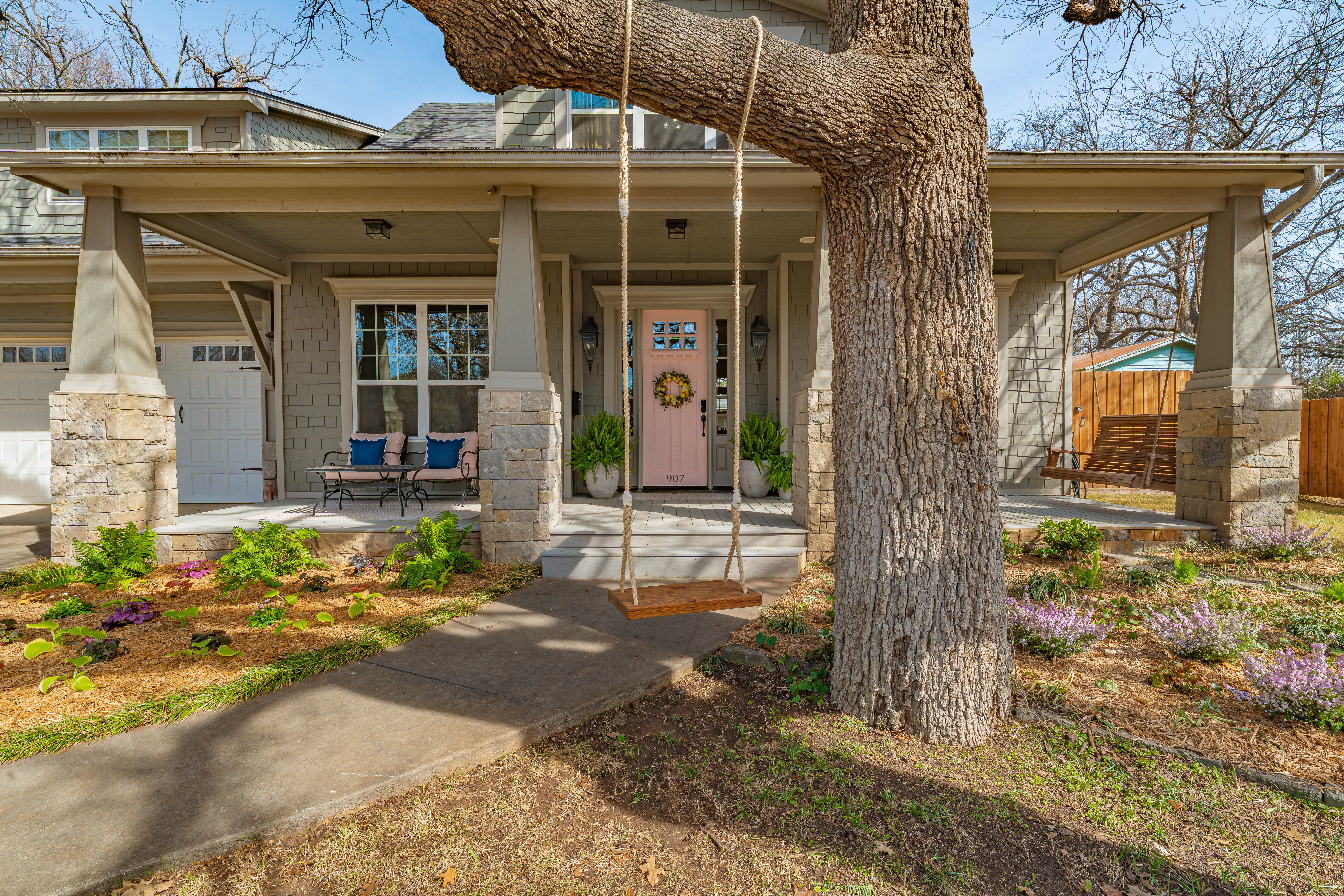 907 Cherry Street Graham TX 76450