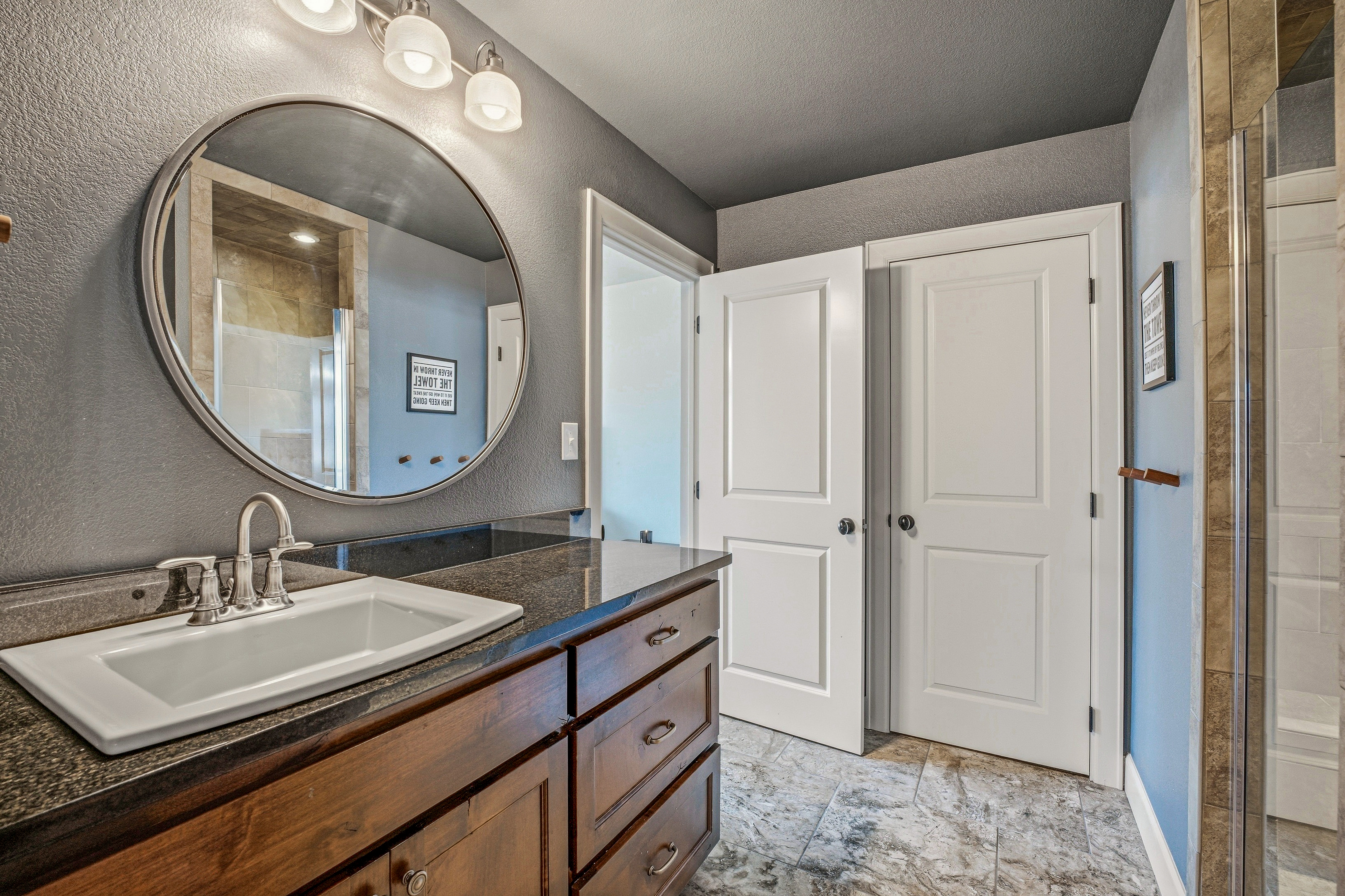 907 Cherry Street Graham TX 76450