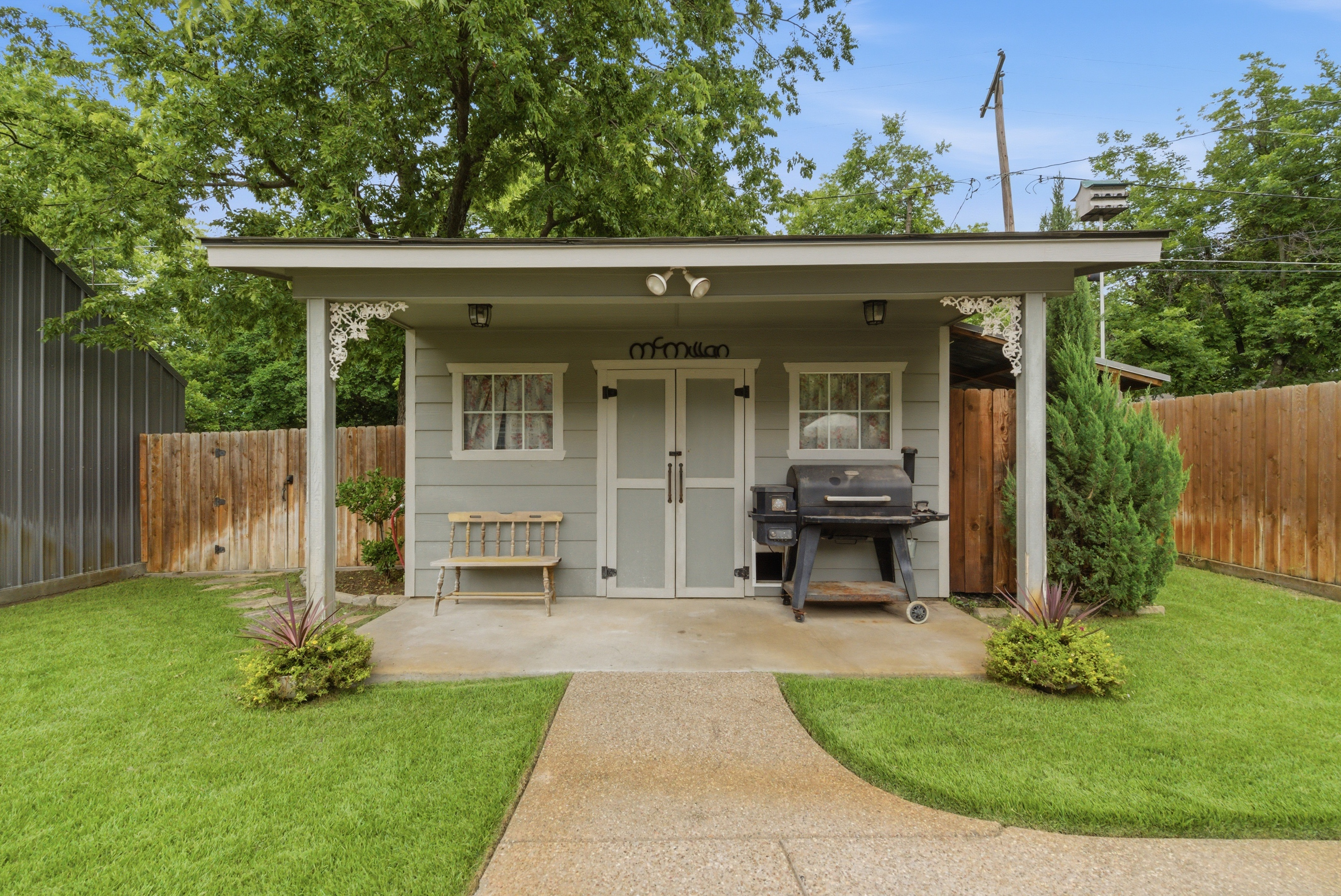 907 Cherry Street Graham TX 76450