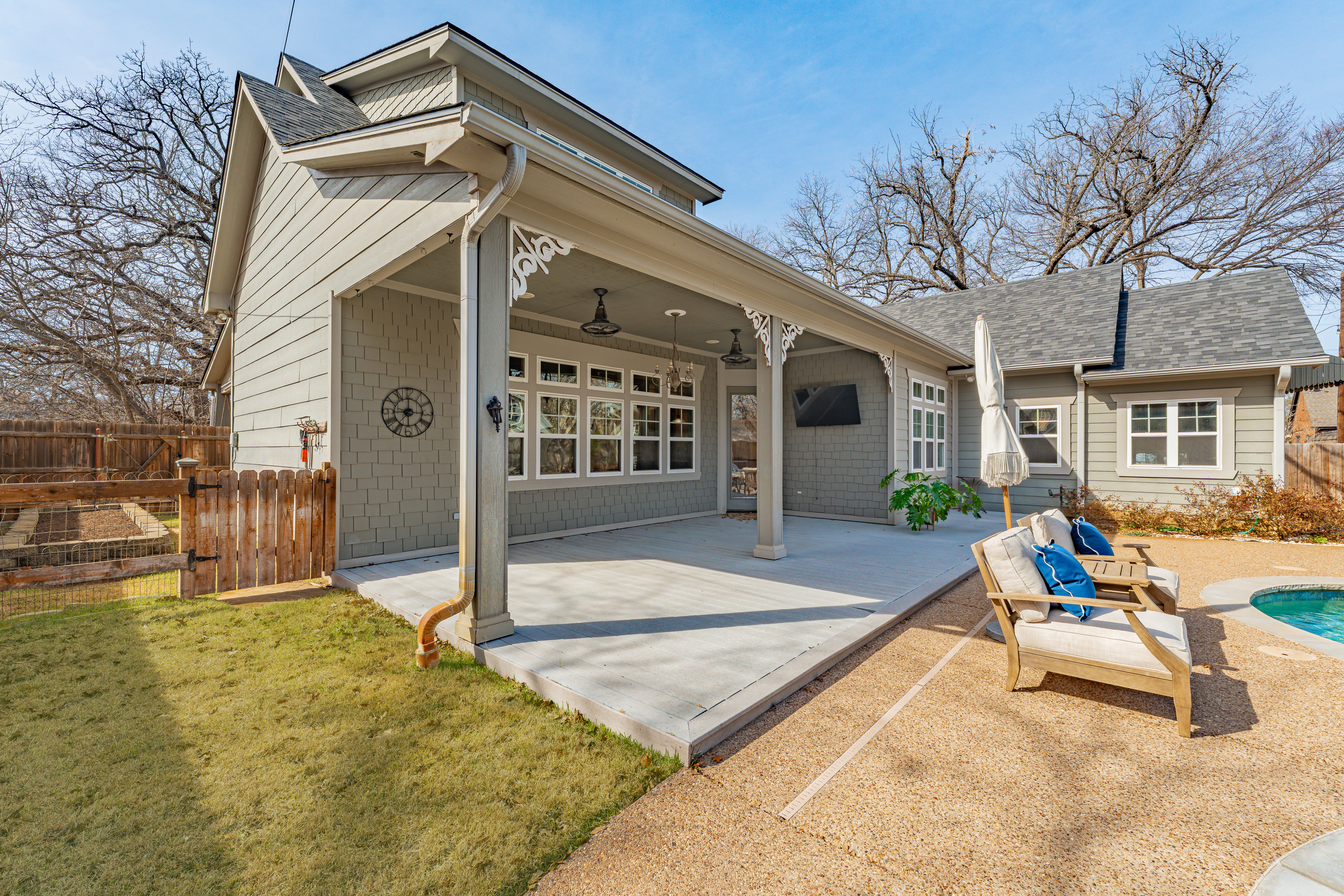 907 Cherry Street Graham TX 76450