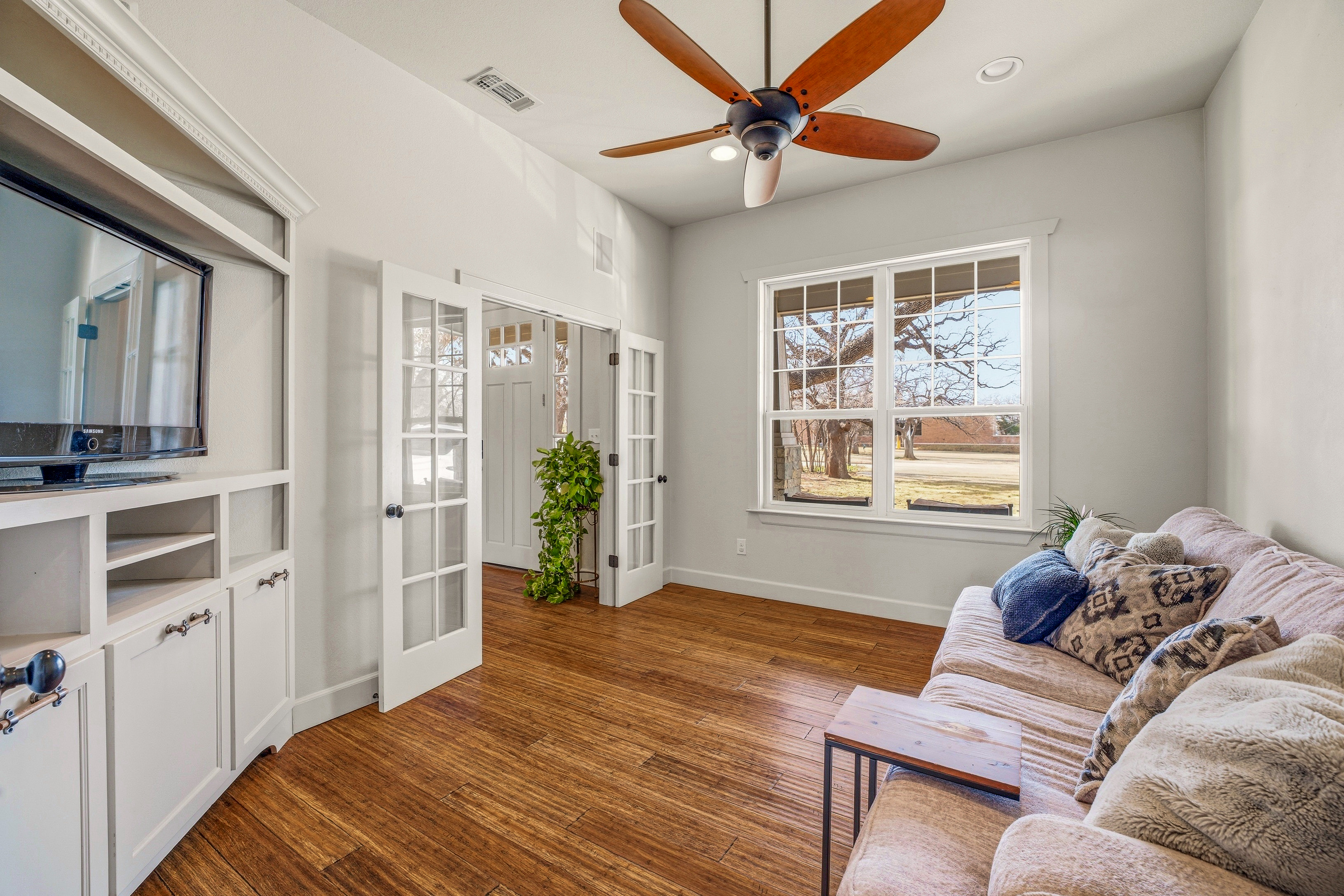 907 Cherry Street Graham TX 76450