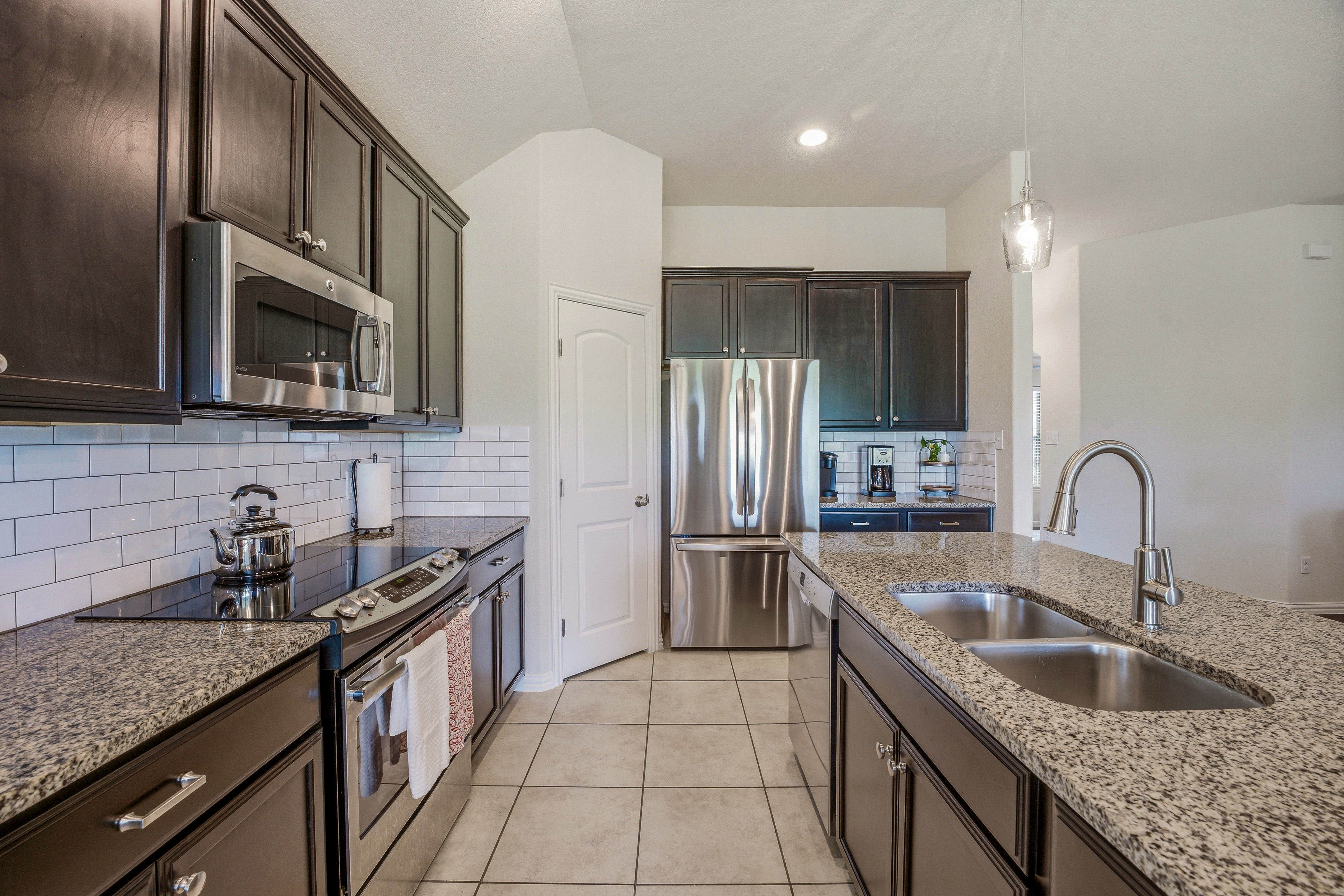 1021 Morningside Drive Burleson TX 76028