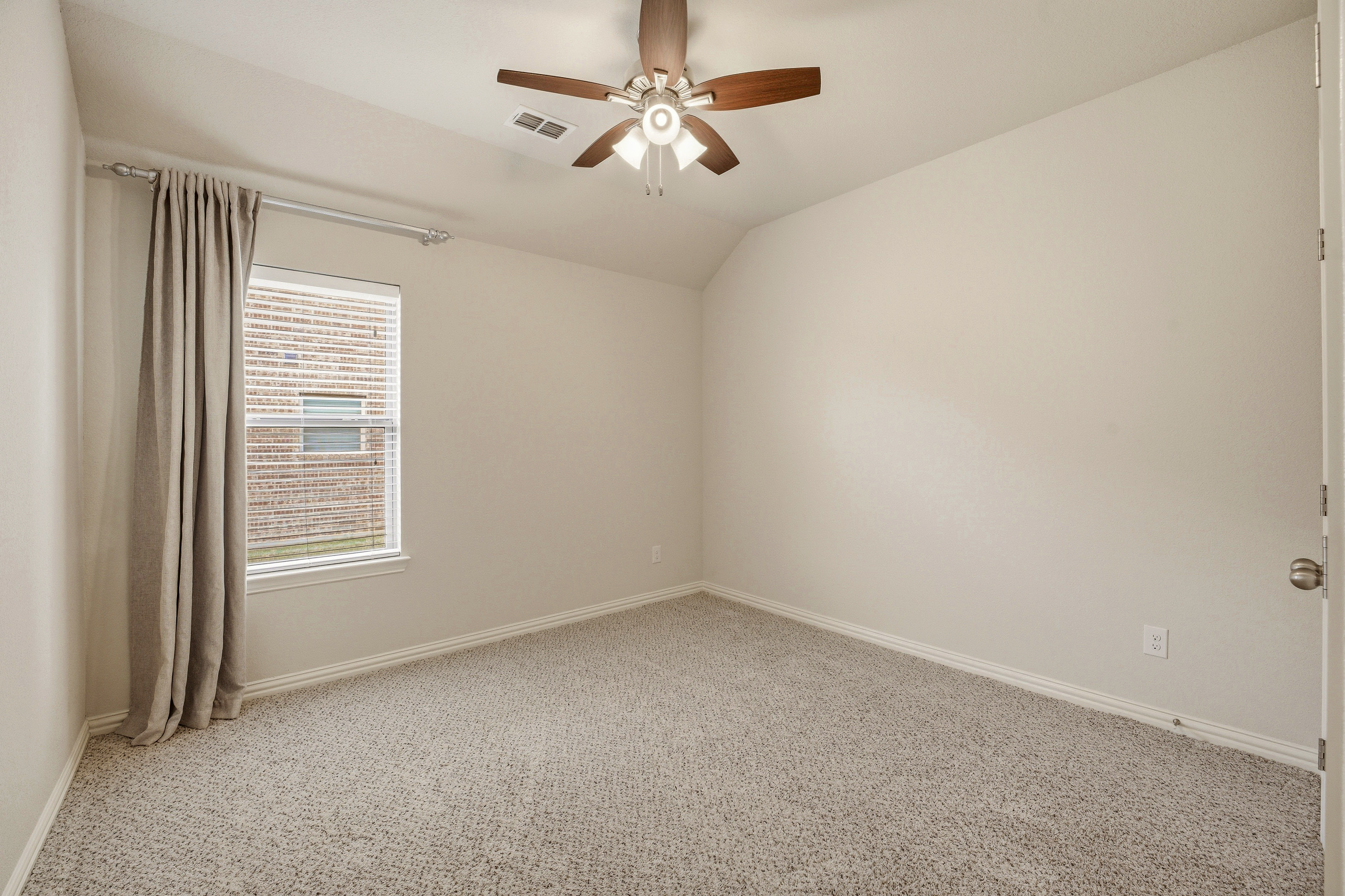 1021 Morningside Drive Burleson TX 76028