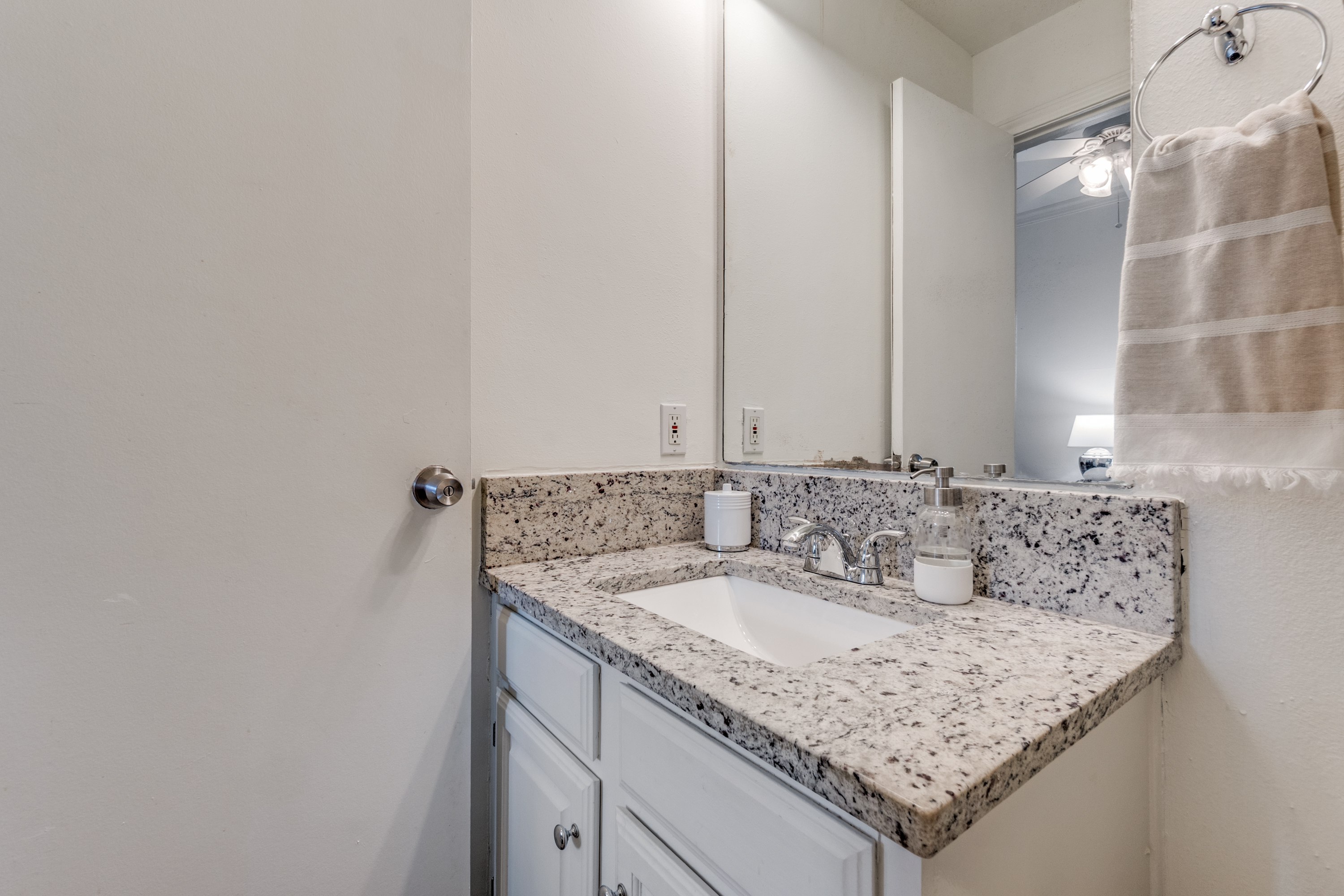 4034 Rawlins Street Dallas TX 75219