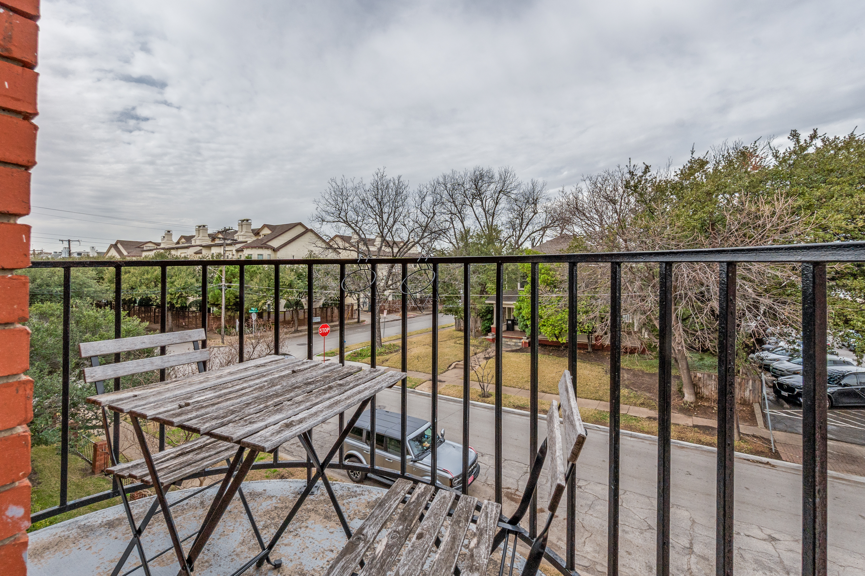 4034 Rawlins Street Dallas TX 75219