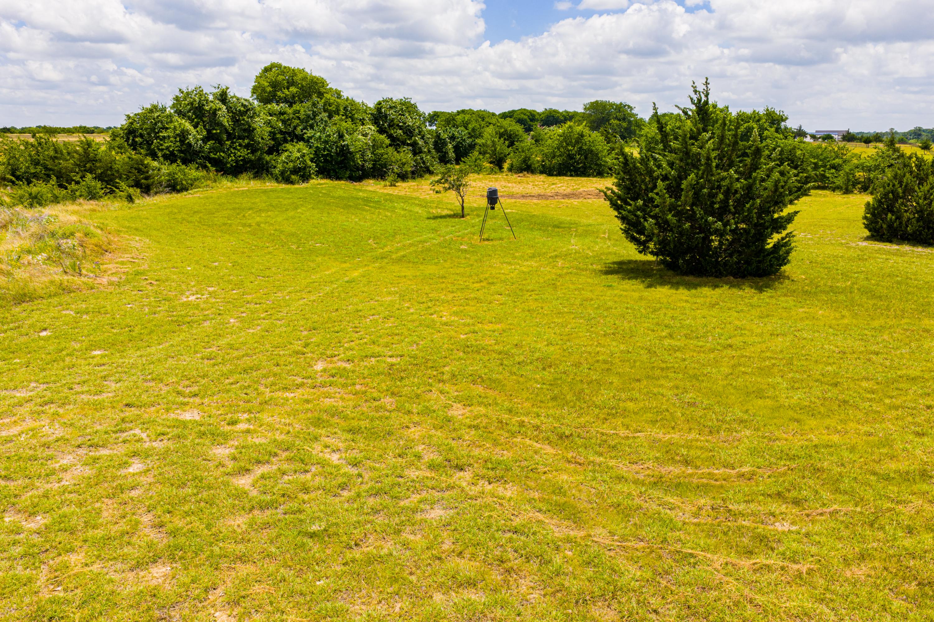 761 Dovie Lane Milford TX 76670