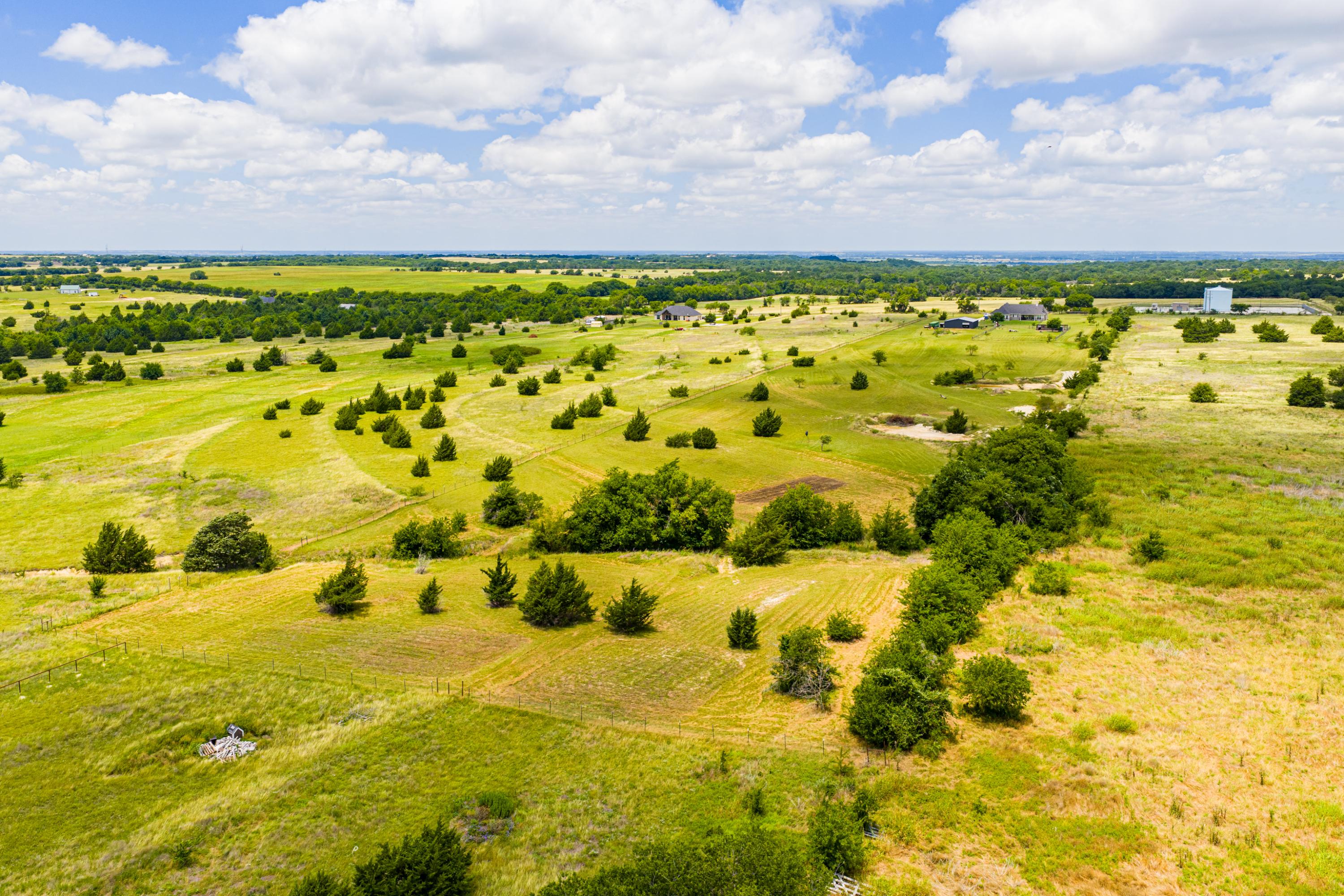 761 Dovie Lane Milford TX 76670
