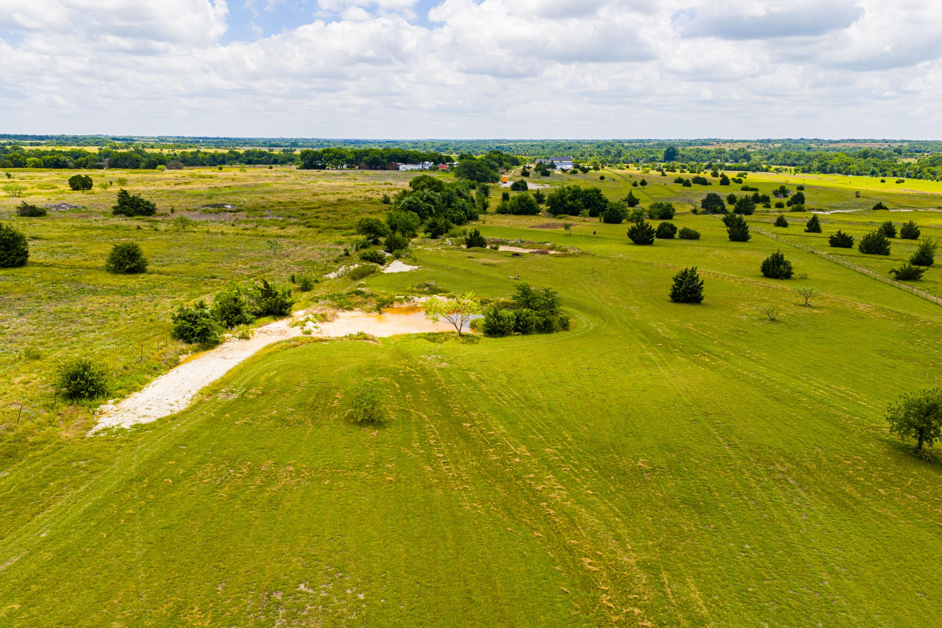761 Dovie Lane Milford TX 76670