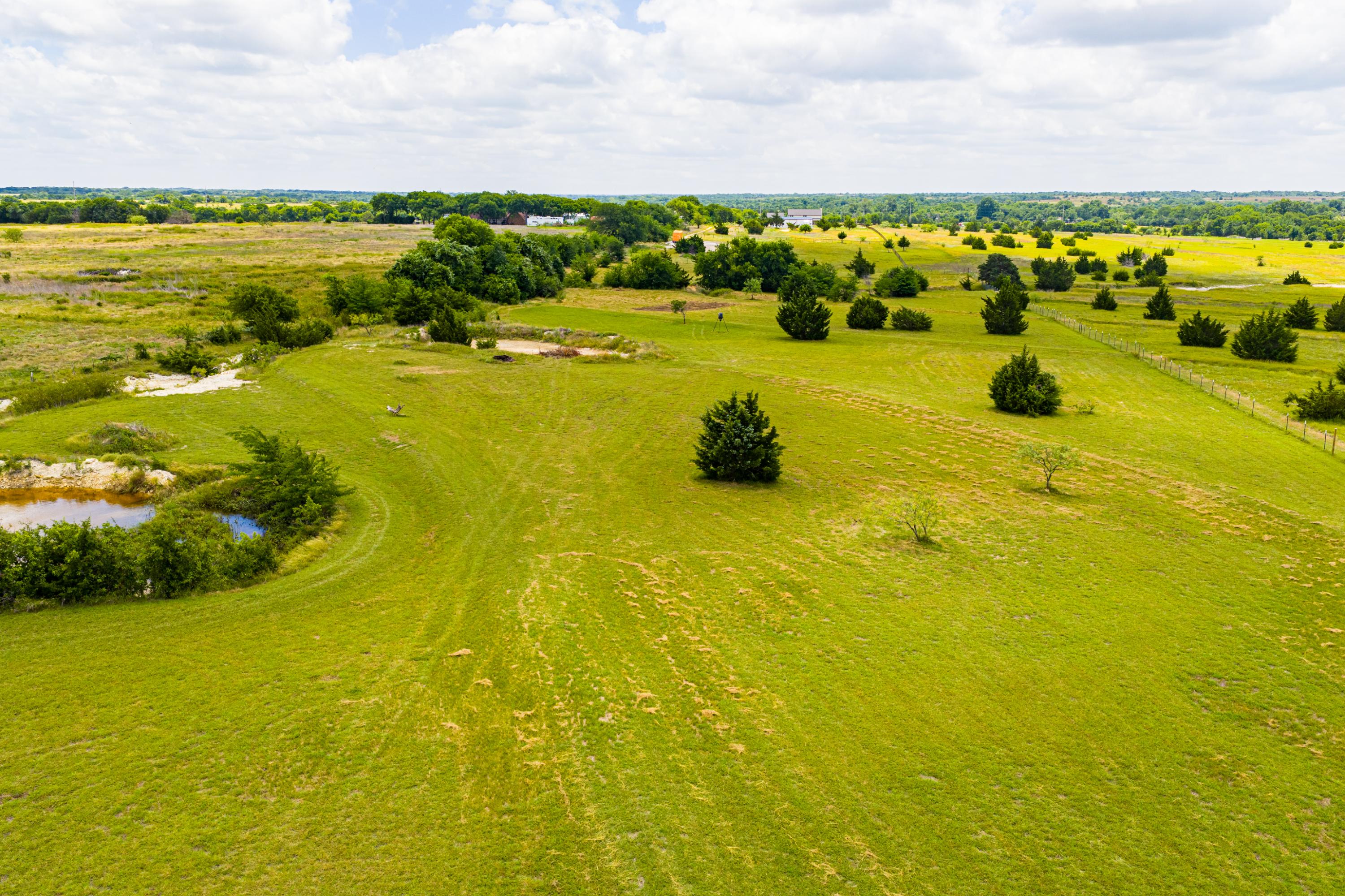 761 Dovie Lane Milford TX 76670
