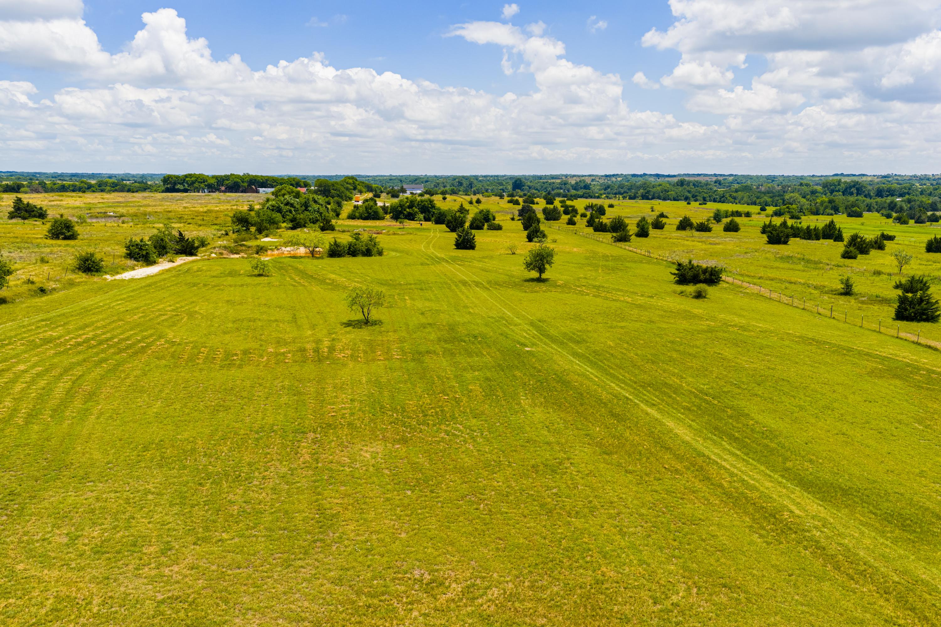 761 Dovie Lane Milford TX 76670
