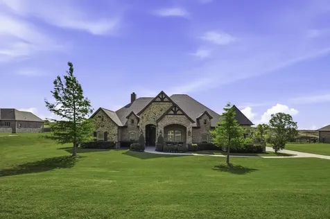10700 San Simeon Lane Fort Worth TX 76179