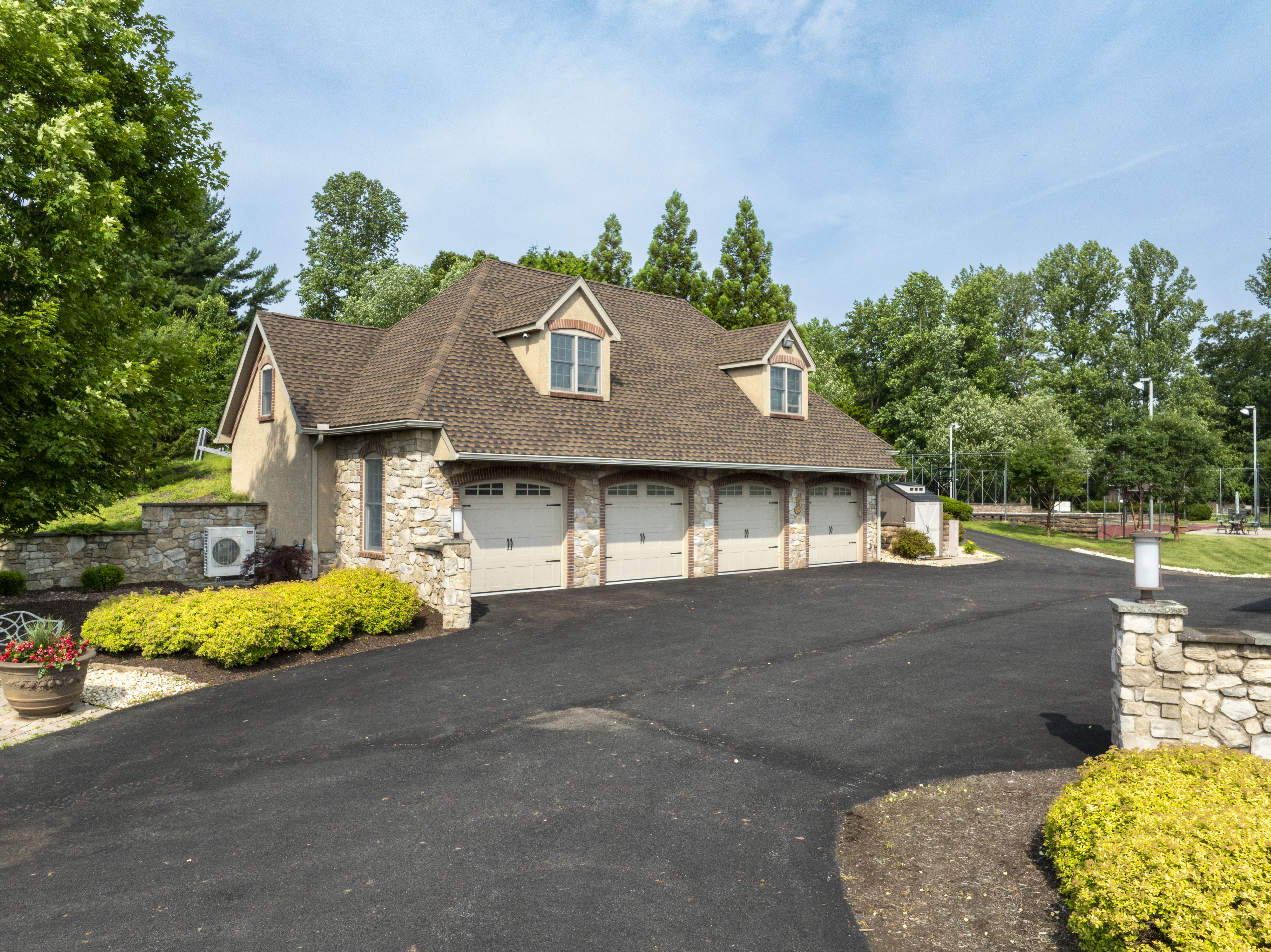 479 Imperial Drive Mohnton PA 19540