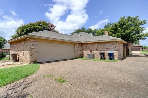 5717 Ridgerock Road Fort Worth TX 76132