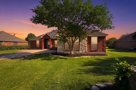 7229 Muirfield Drive Cleburne TX 76033
