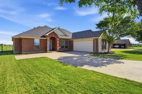 7229 Muirfield Drive Cleburne TX 76033