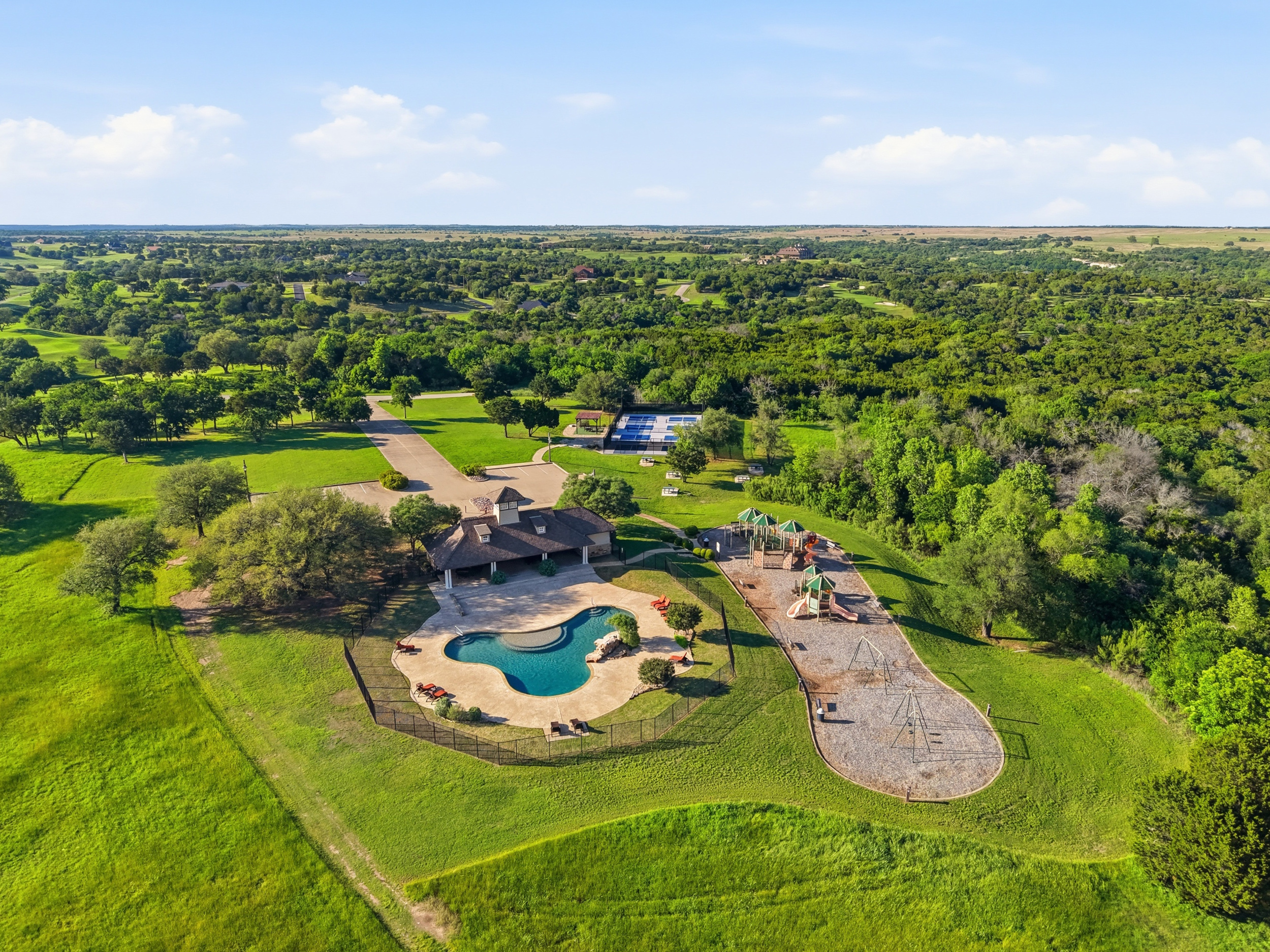 7229 Muirfield Drive Cleburne TX 76033