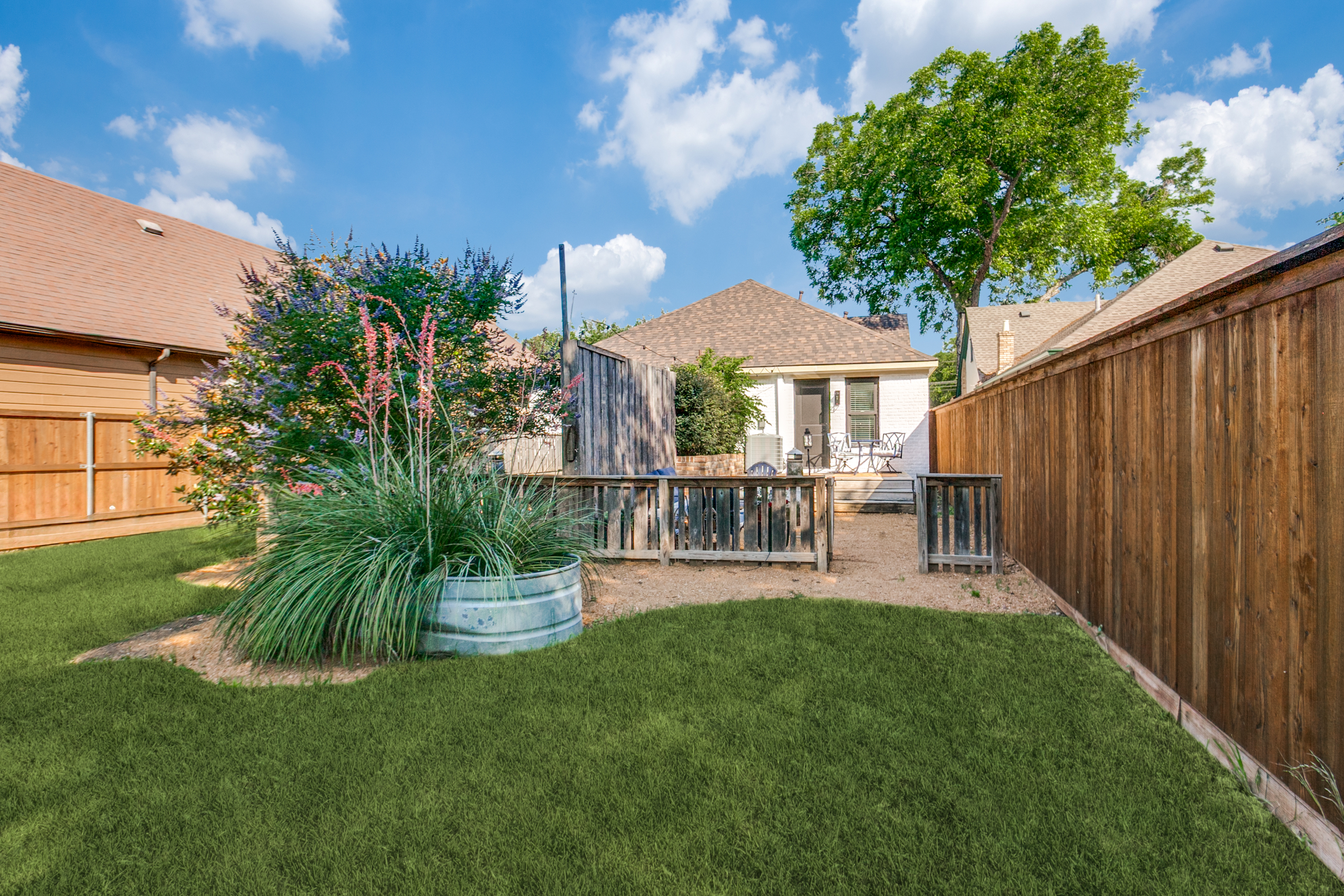 6036 Victor Street Dallas TX 75214